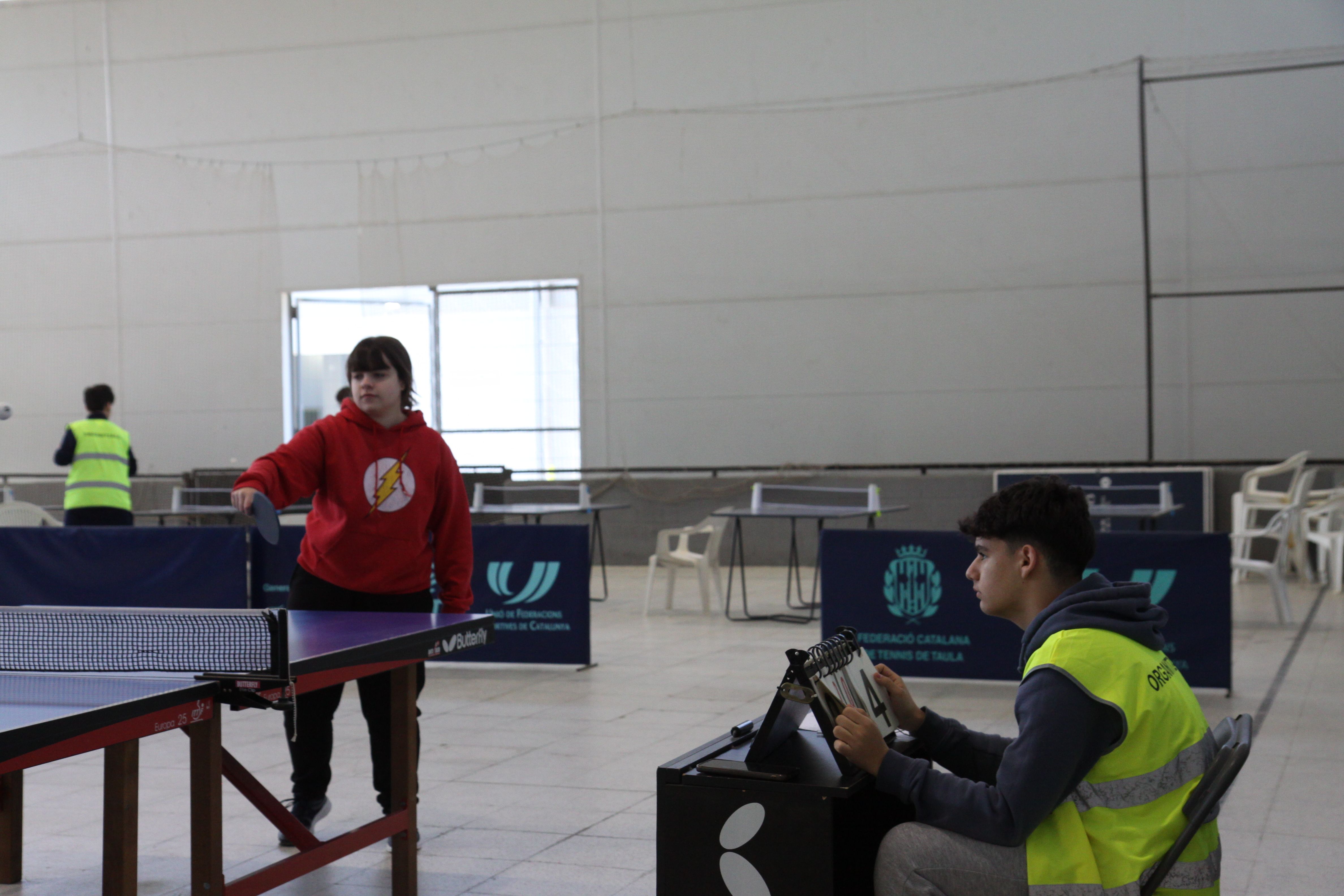 Trobada local de tenis taula escolar. Foto: Laia Jubany