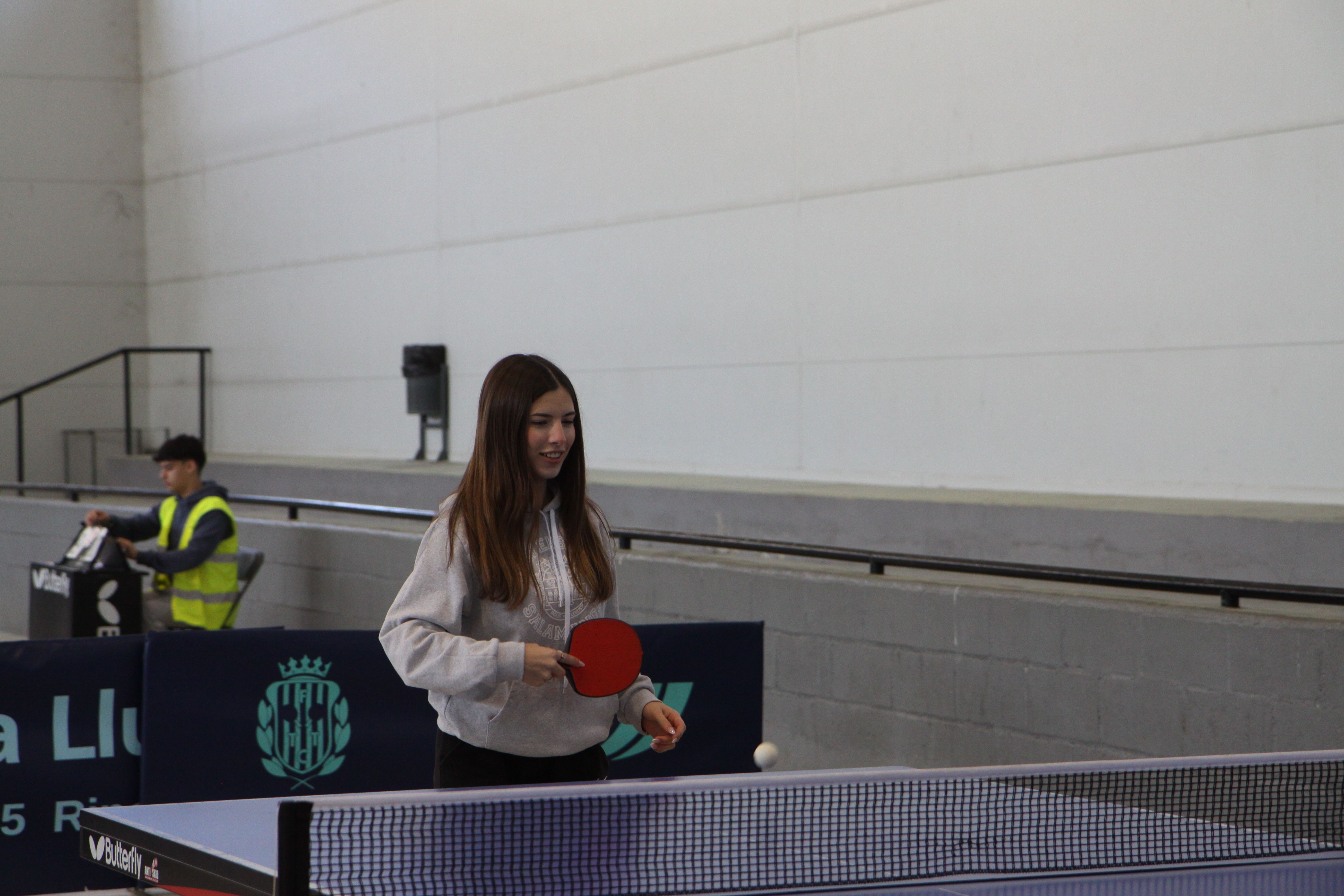 Trobada local de tenis taula escolar. Foto: Laia Jubany