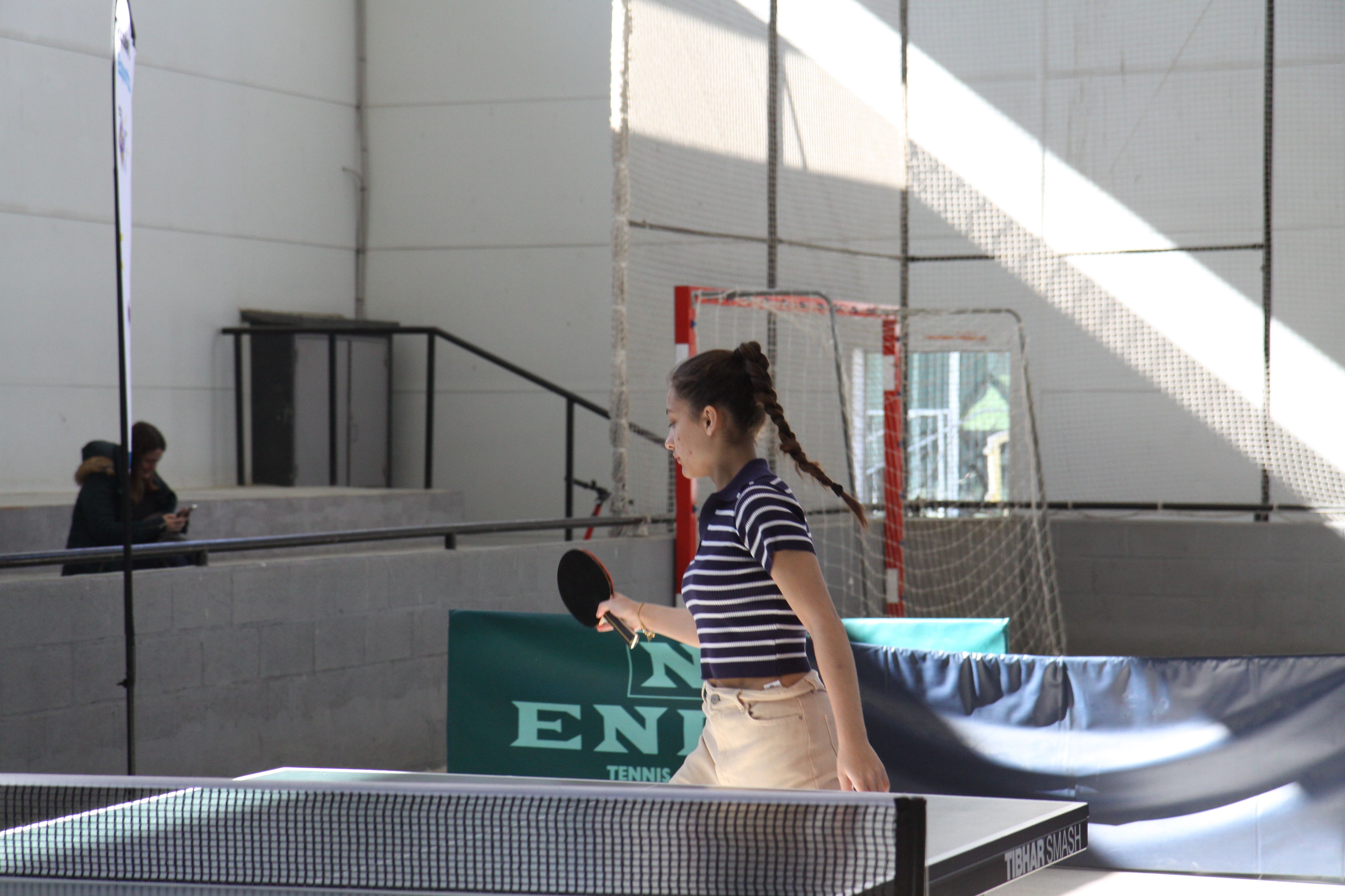 Trobada local de tenis taula escolar. Foto: Laia Jubany