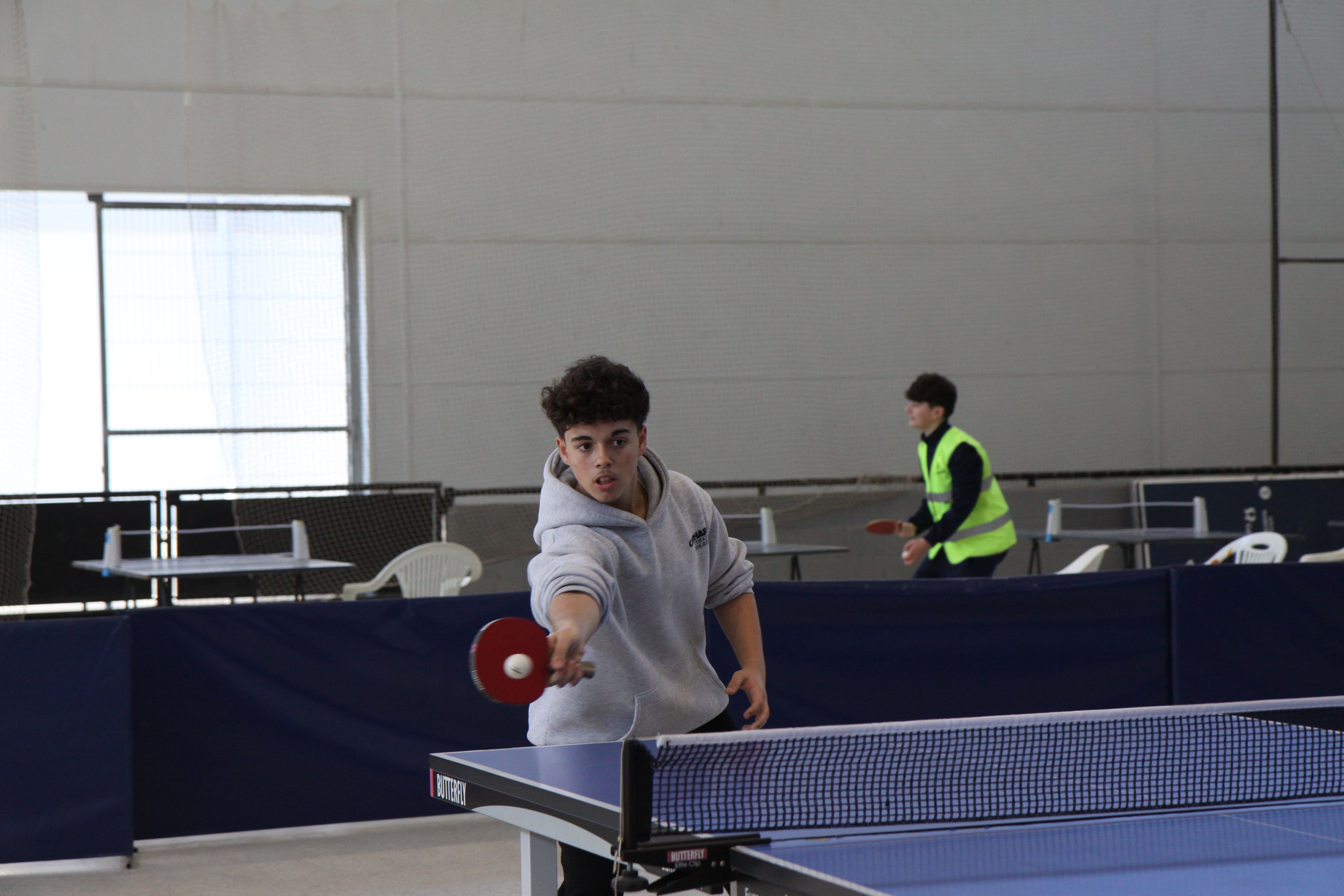 Trobada local de tenis taula escolar. Foto: Laia Jubany