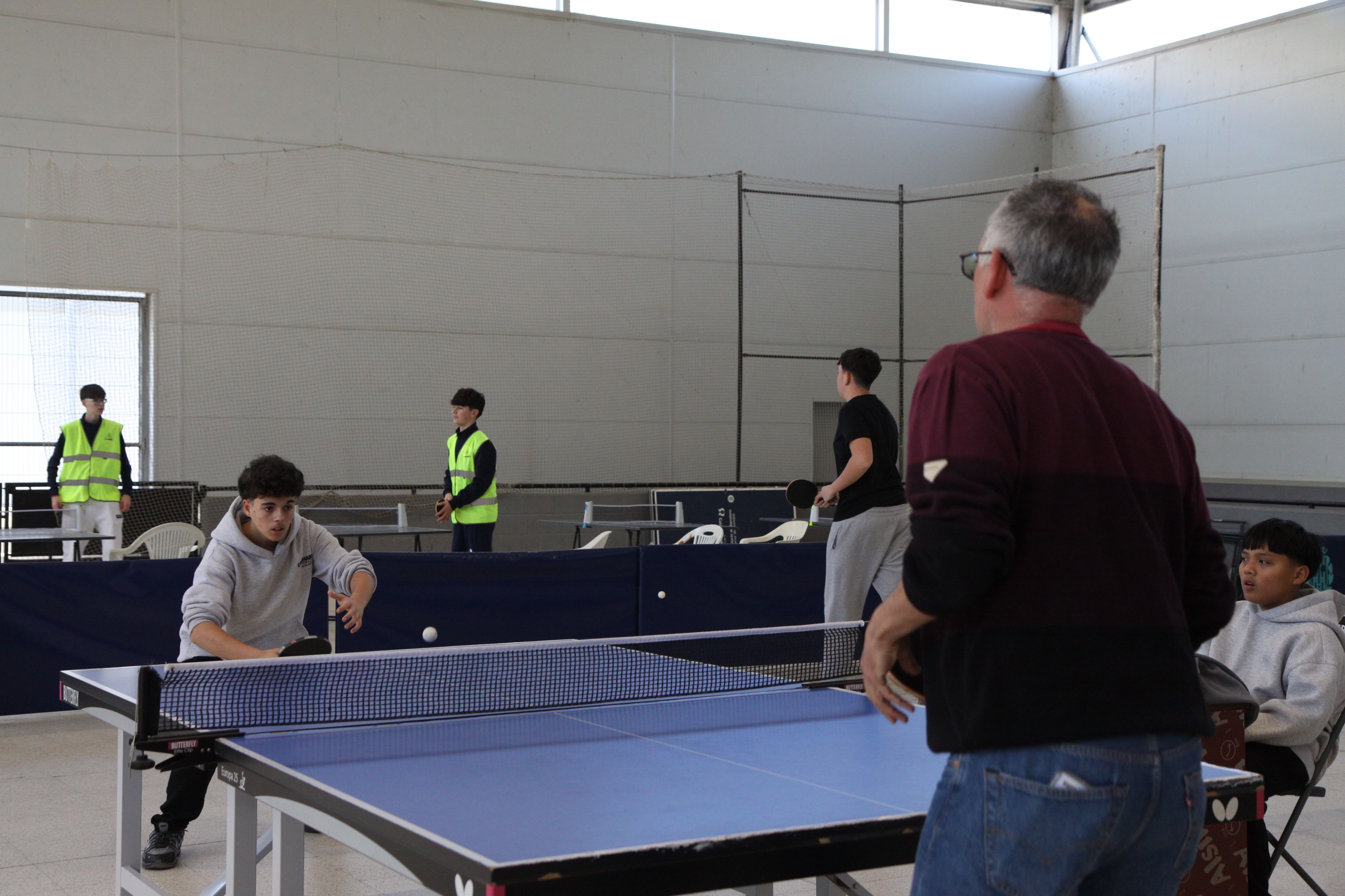 Trobada local de tenis taula escolar. Foto: Laia Jubany