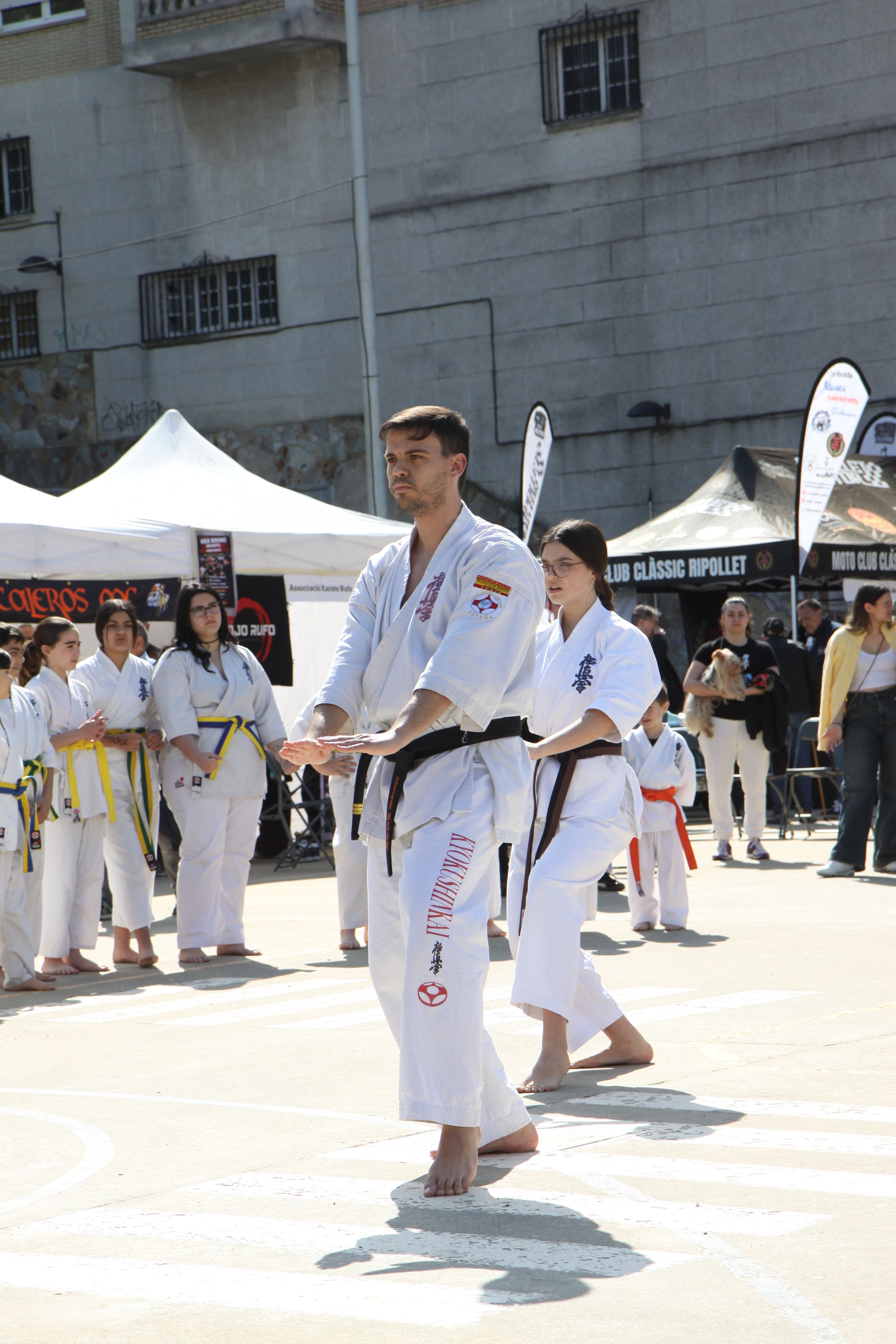 El club de karate Rufo ha fet una mostra de les habilitats dels seus karatekes. Foto: Laia Jubany