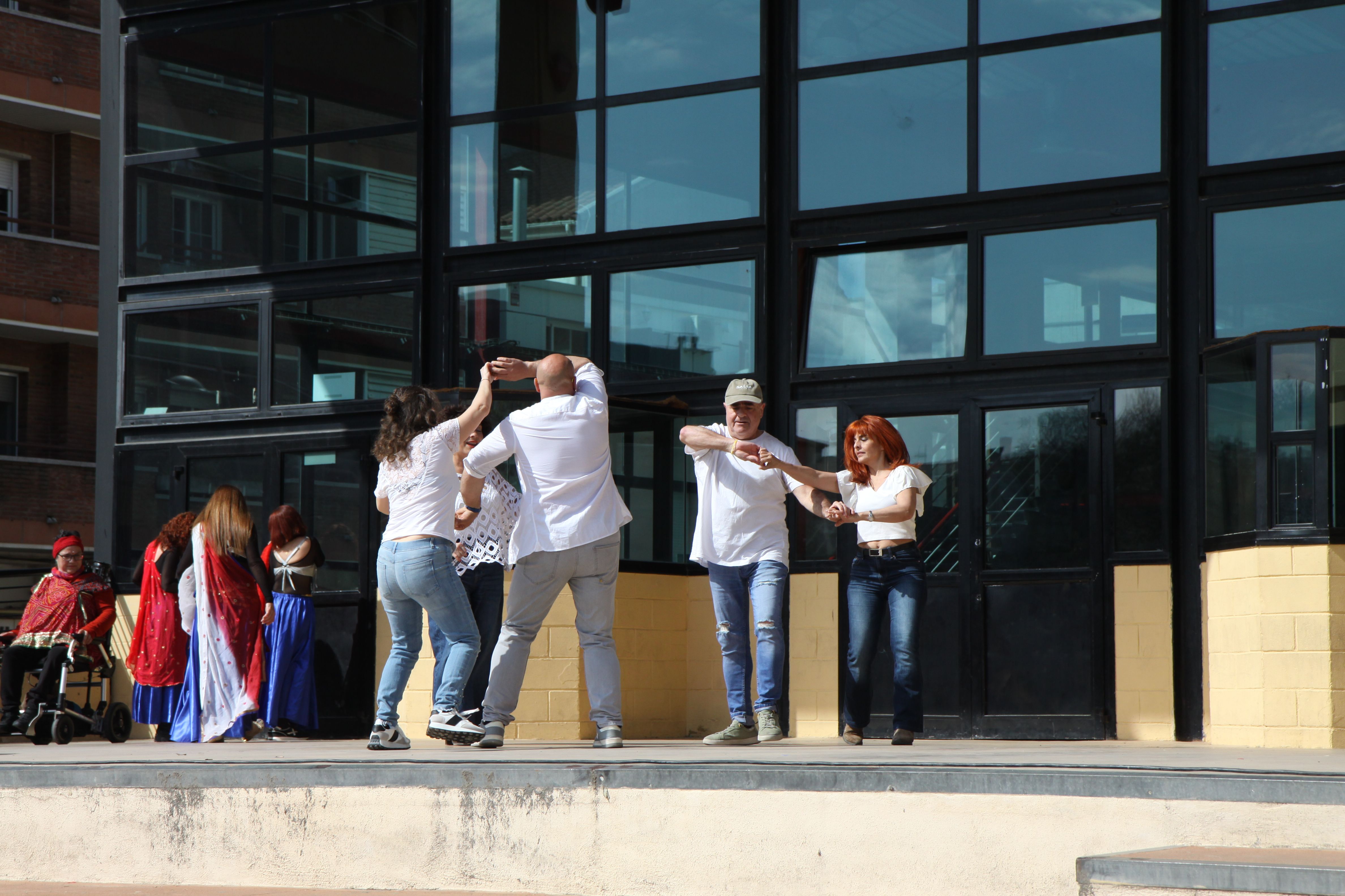 L'Associació Colors ha fet honor al seu nom omplint la rambla de vida. Foto: Laia Jubany