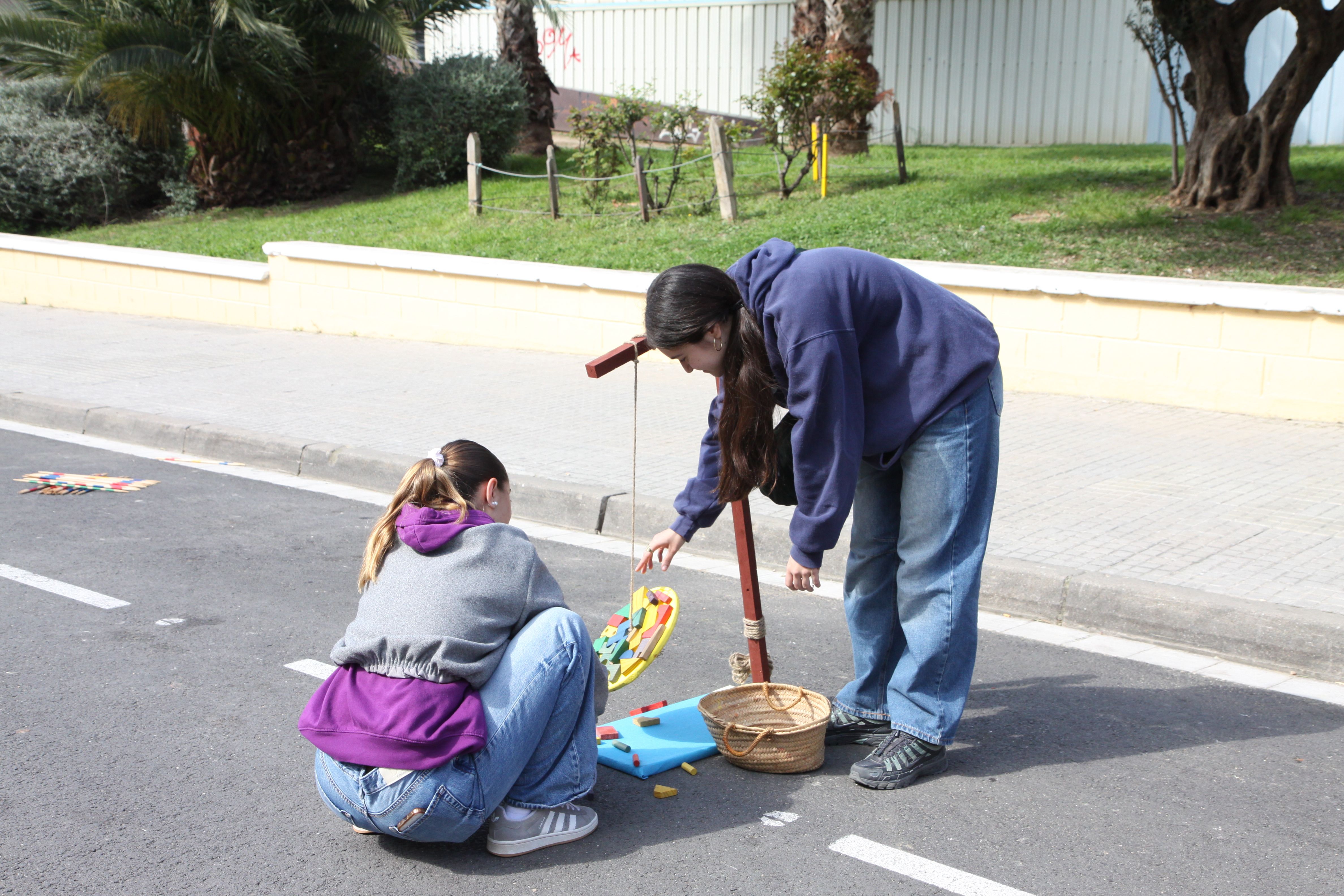 L'Esplai Estel ha dinamitzat un espai de jocs infantils. Foto: Laia Jubany