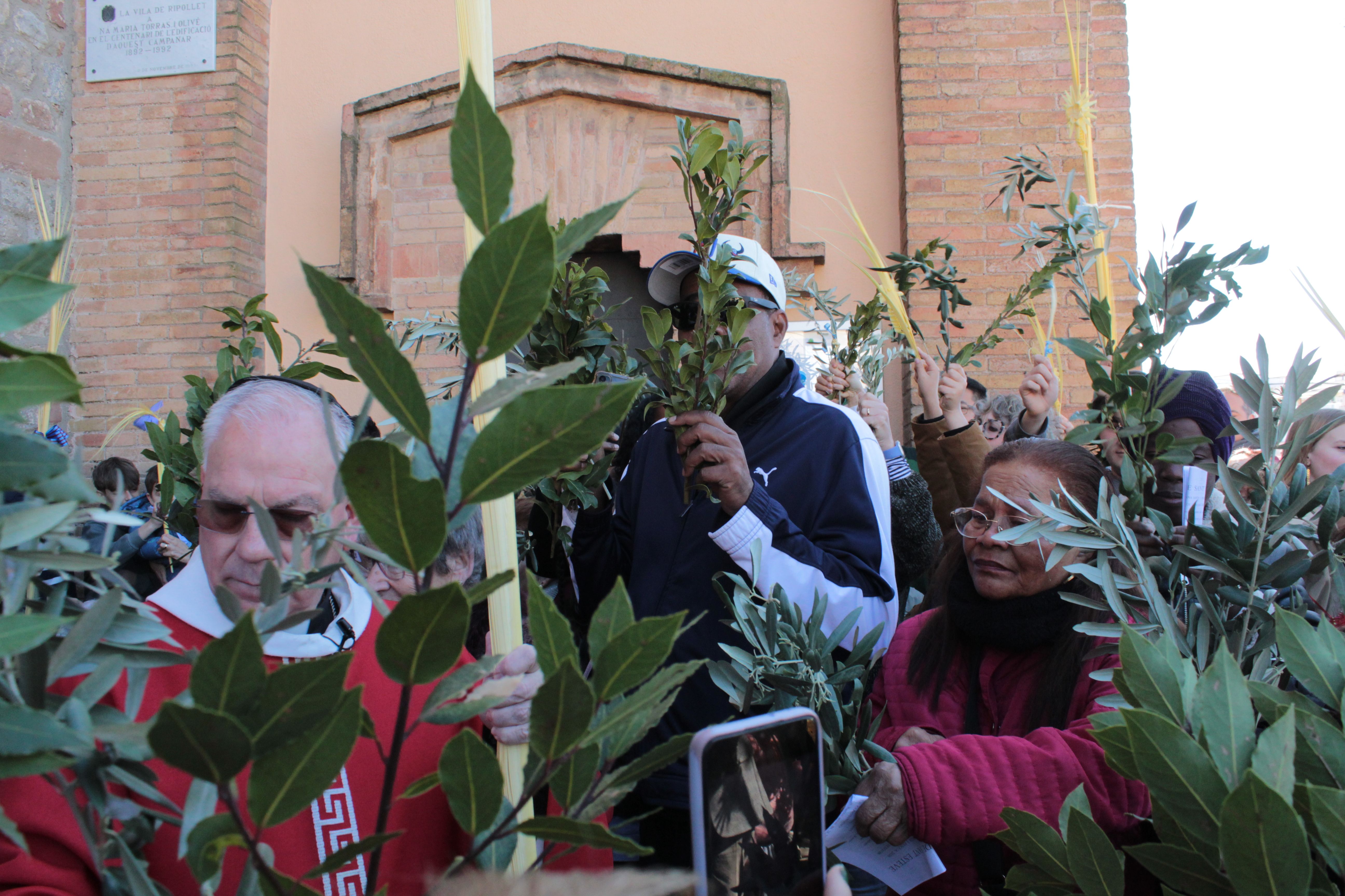 Ripollet celebra el Diumenge de Rams. FOTO Sergio Sánchez  (7)
