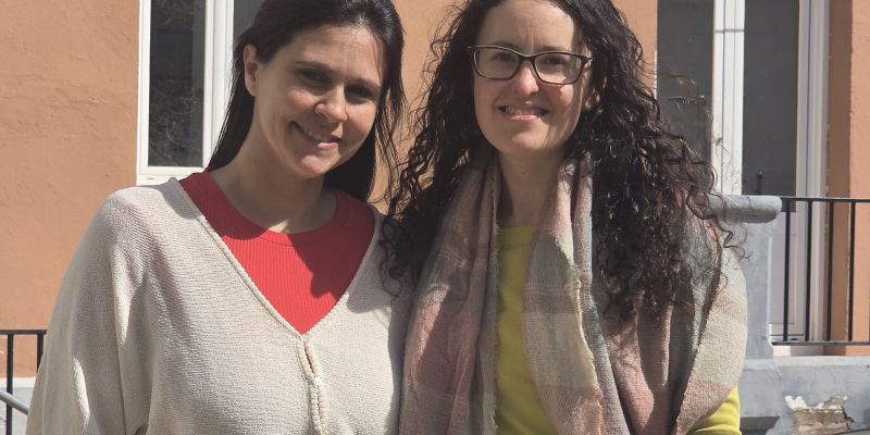 Àngela Tudela i Yamila Massaro durant l’entrevista. FOTO: Marc Mata