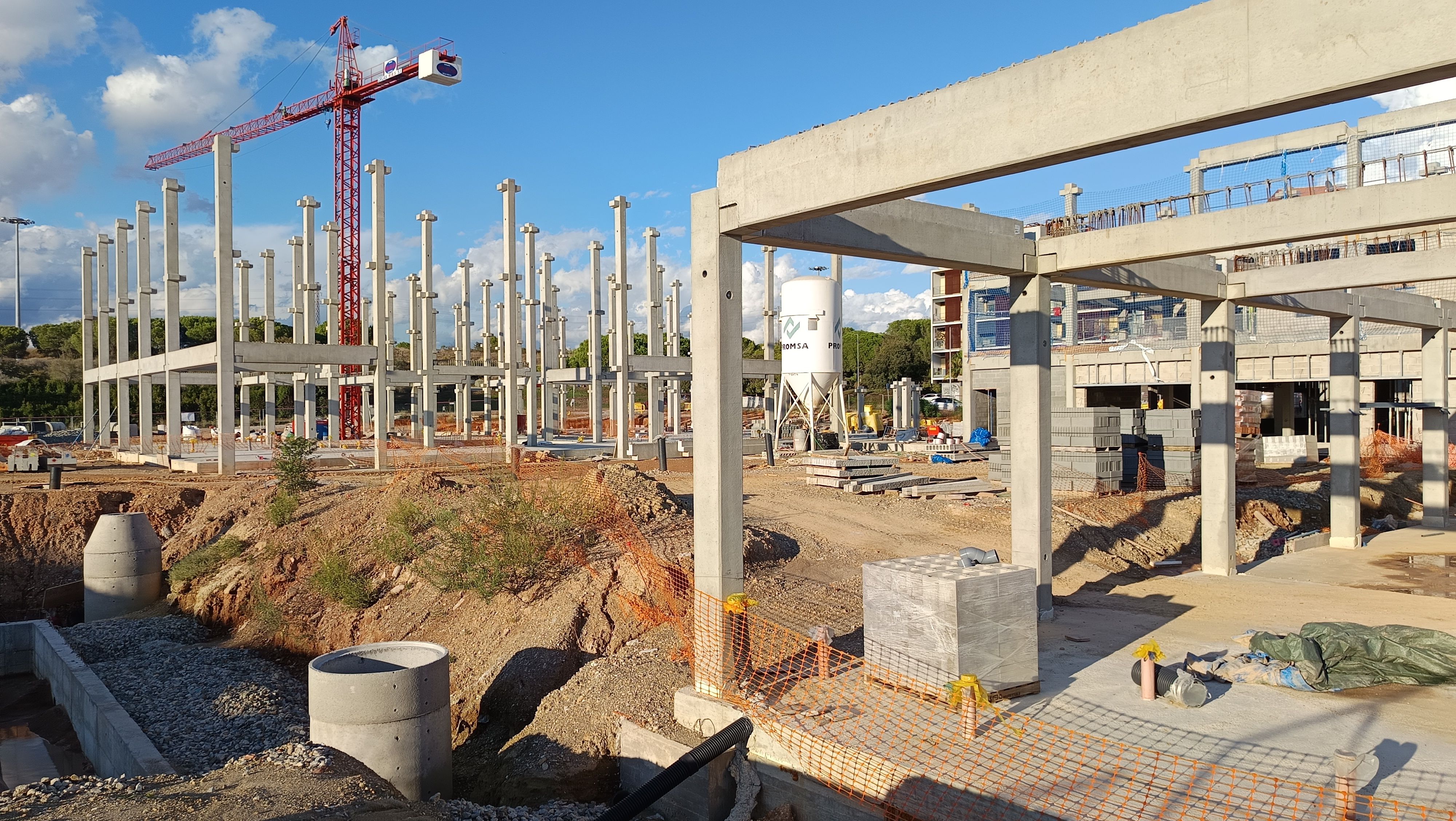 Construcció de la residència.