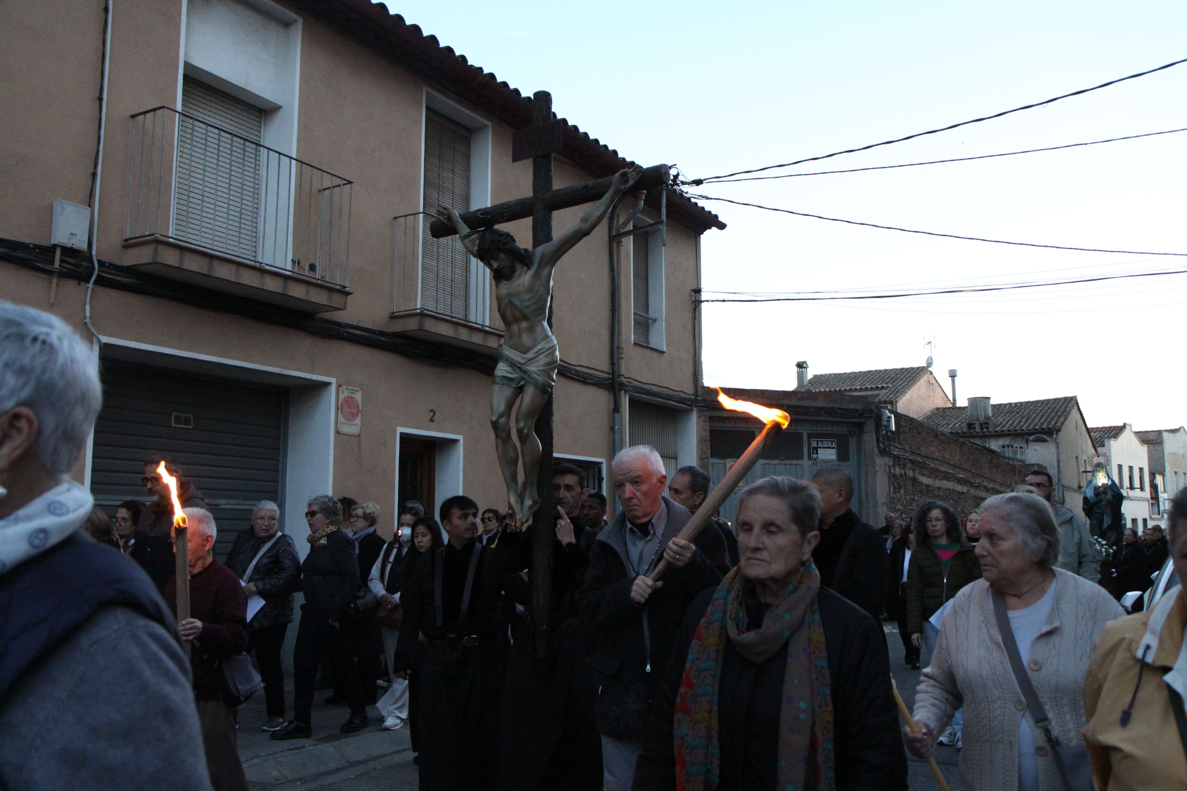 Imatges del Via Crucis de Divendres Sant. Foto: Laia Jubany