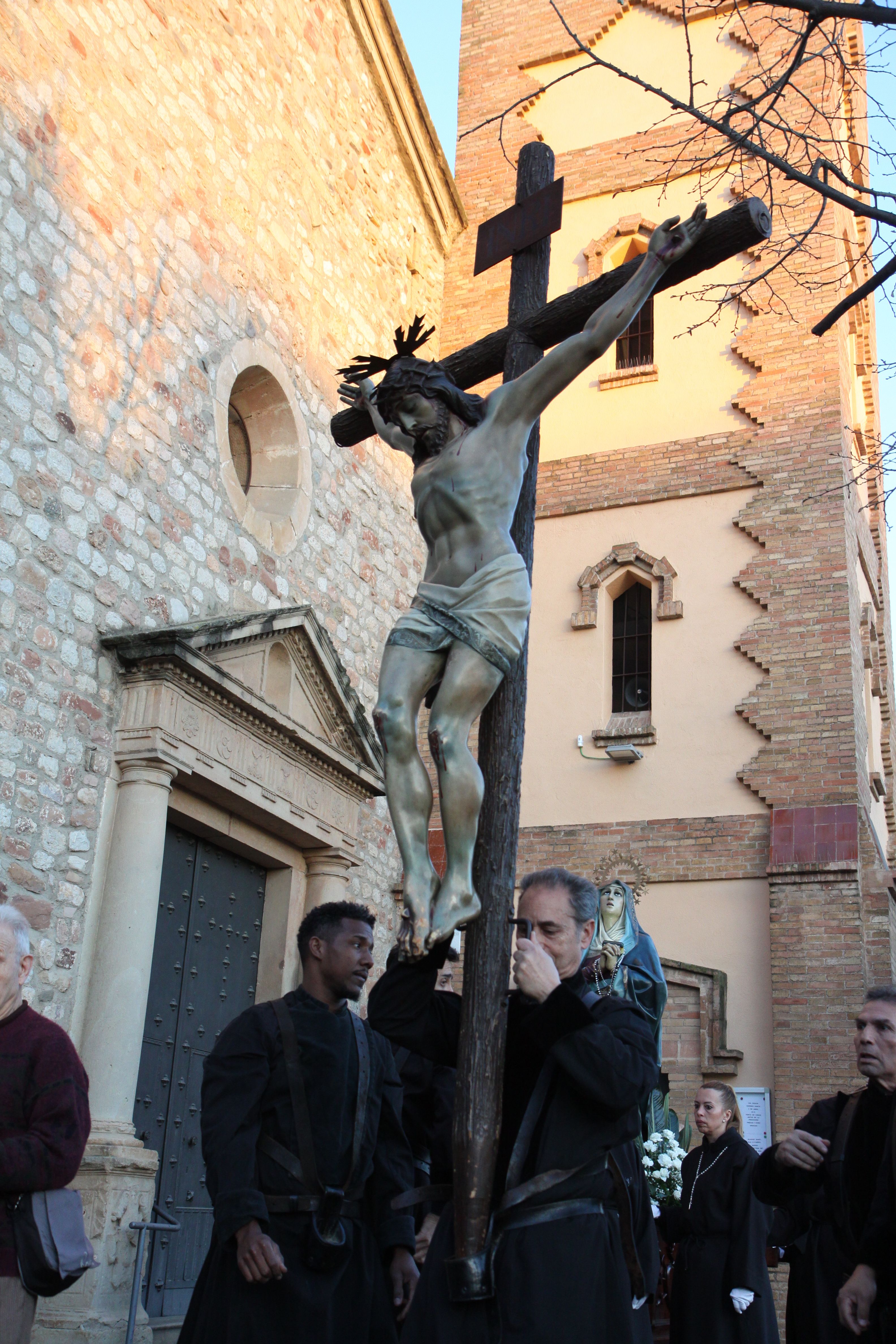 Imatges del Via Crucis de Divendres Sant. Foto: Laia Jubany