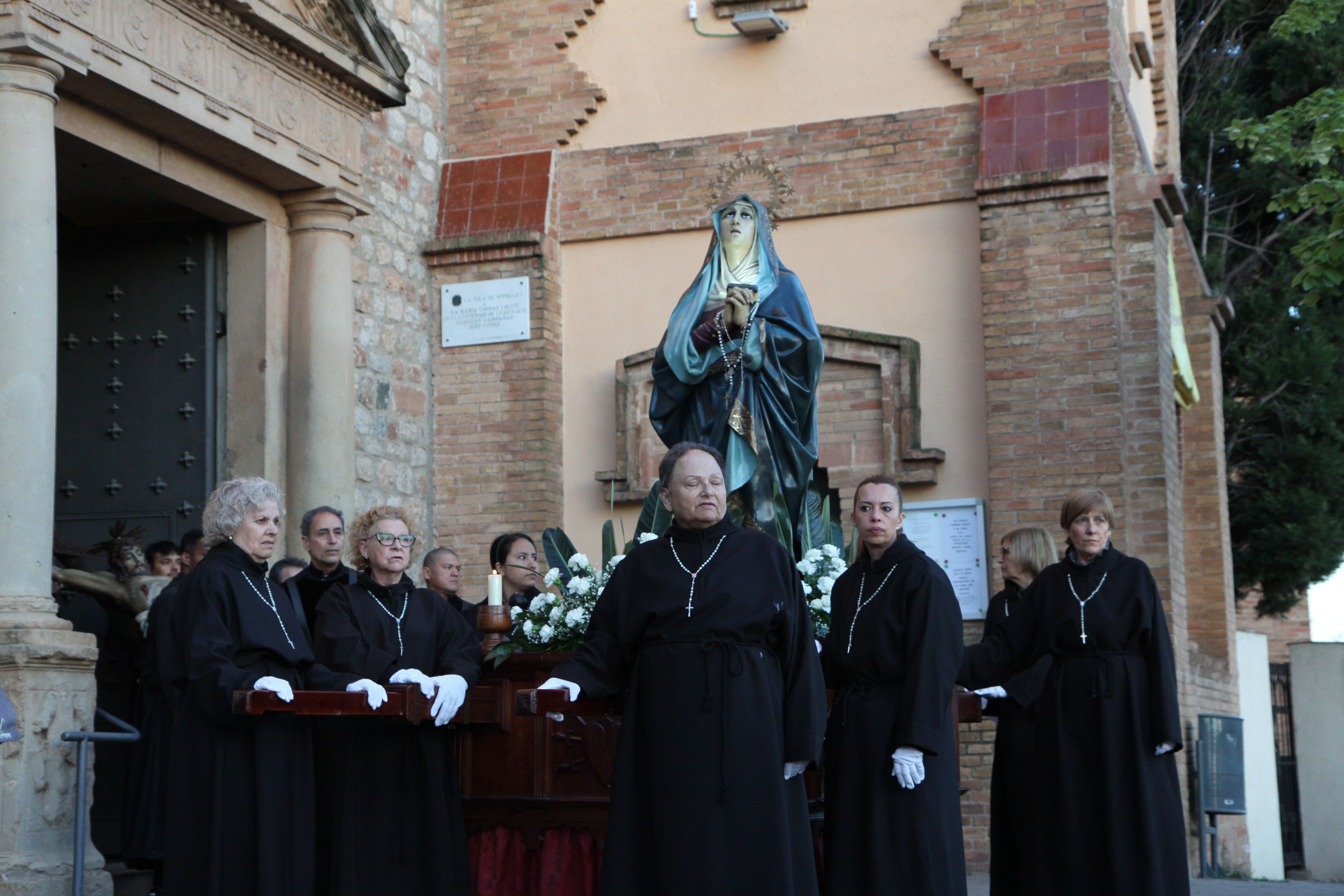 Imatges del Via Crucis de Divendres Sant. Foto: Laia Jubany