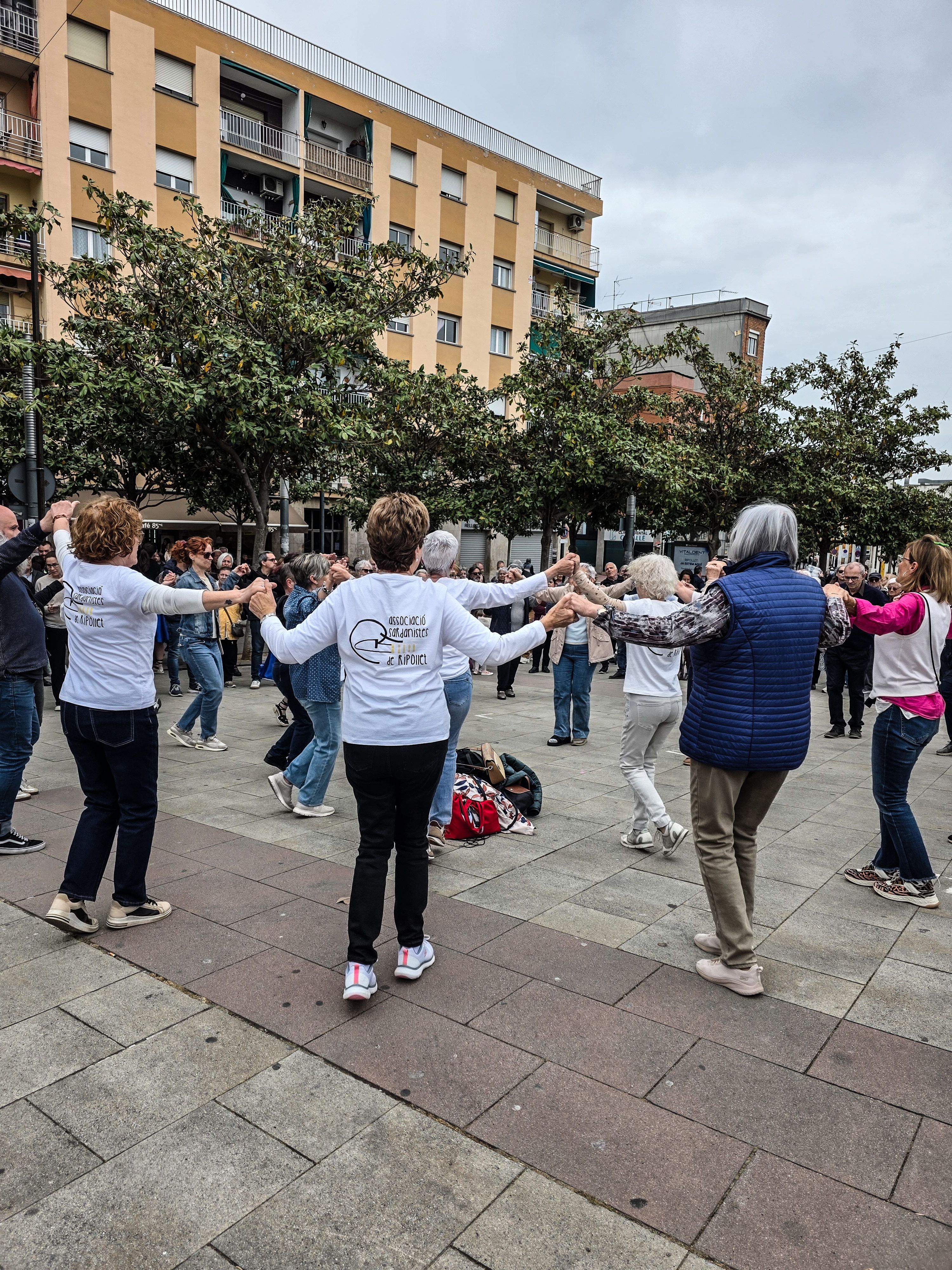 Les caramelles tornen a omplir els carrers de Ripollet. FOTO: Marc Mata