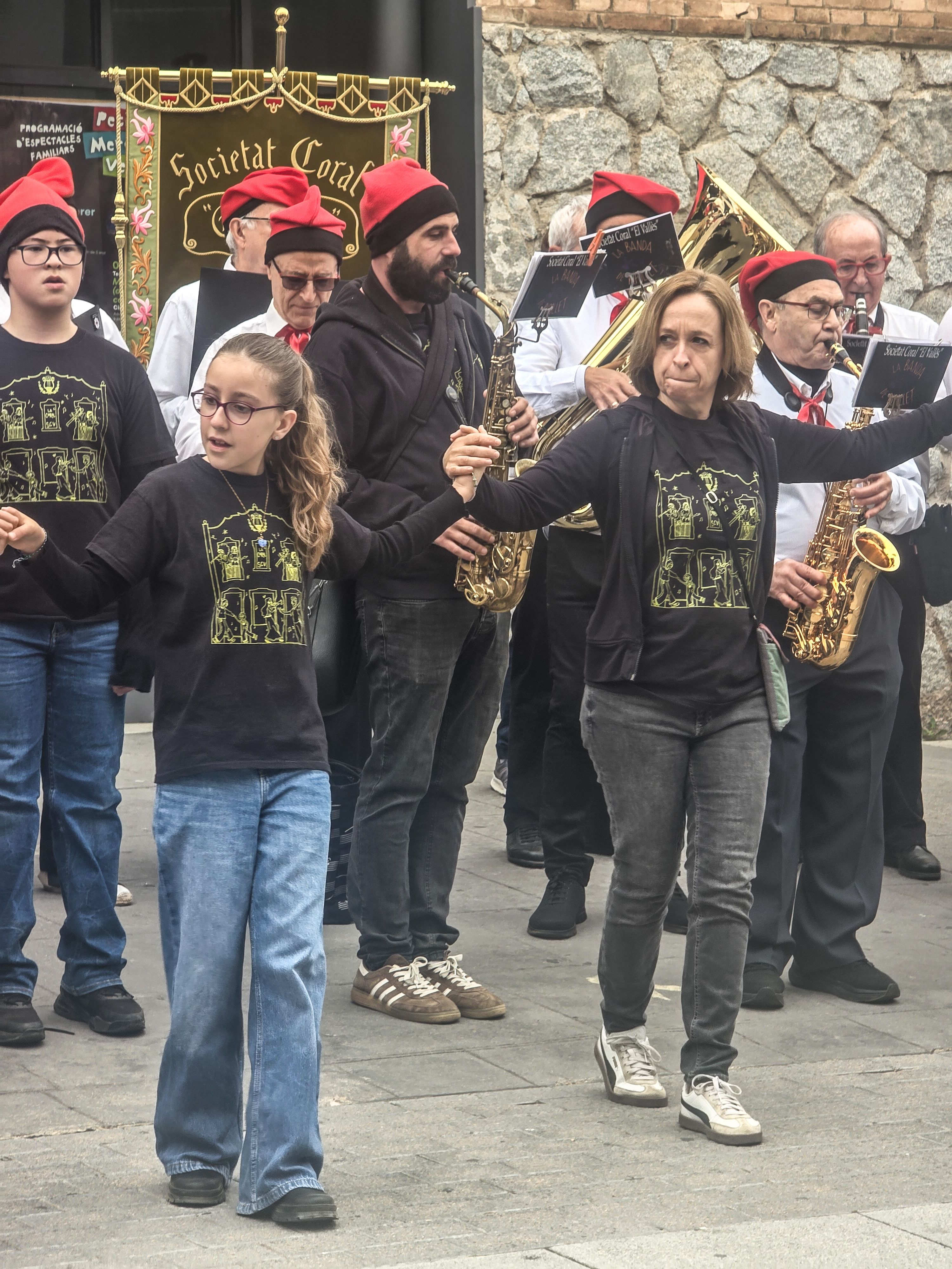 Les caramelles tornen a omplir els carrers de Ripollet. FOTO: Marc Mata
