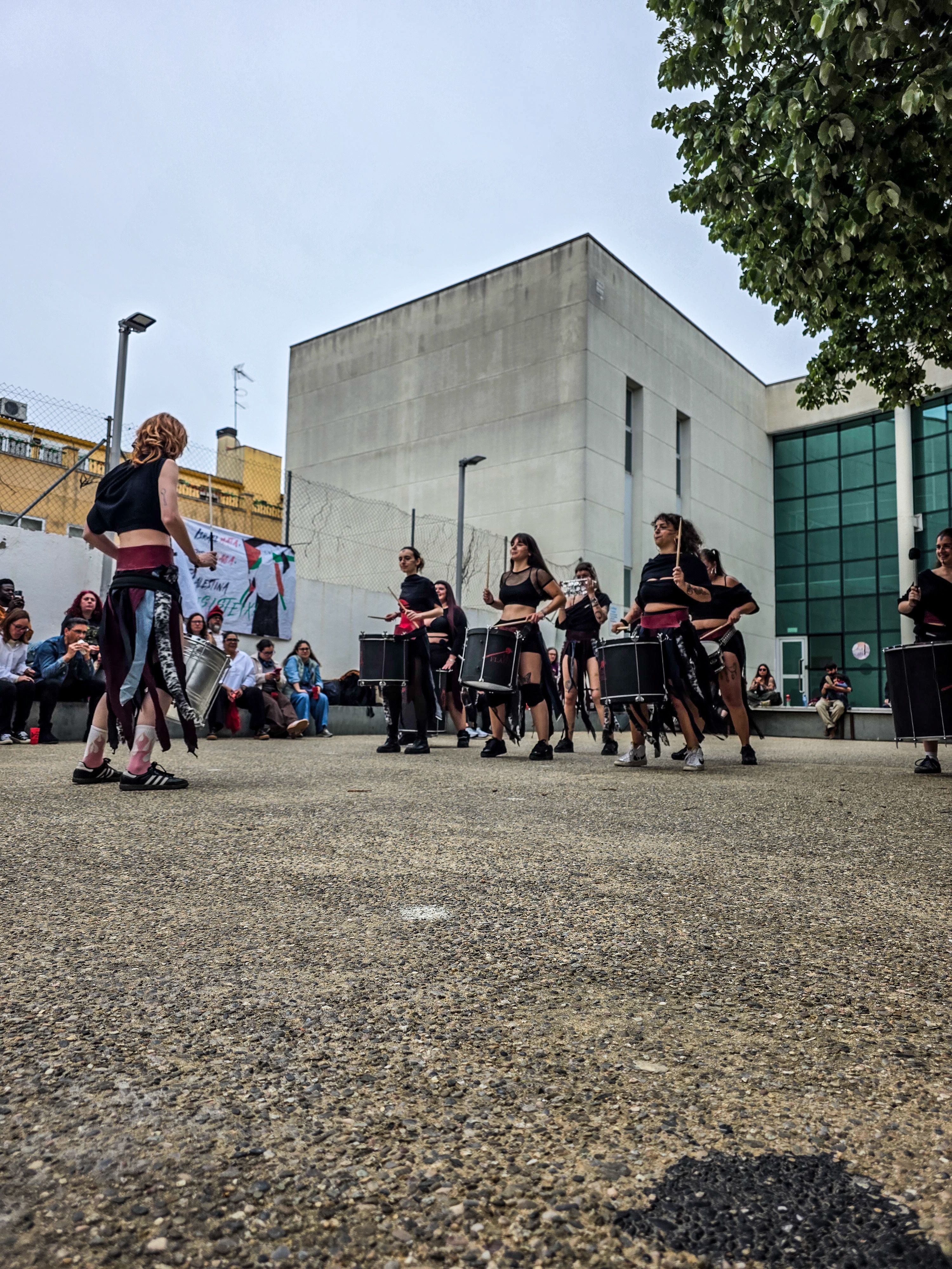 La Flama, colla tabalera no mixta de Bruixes. FOTO: Marc Mata