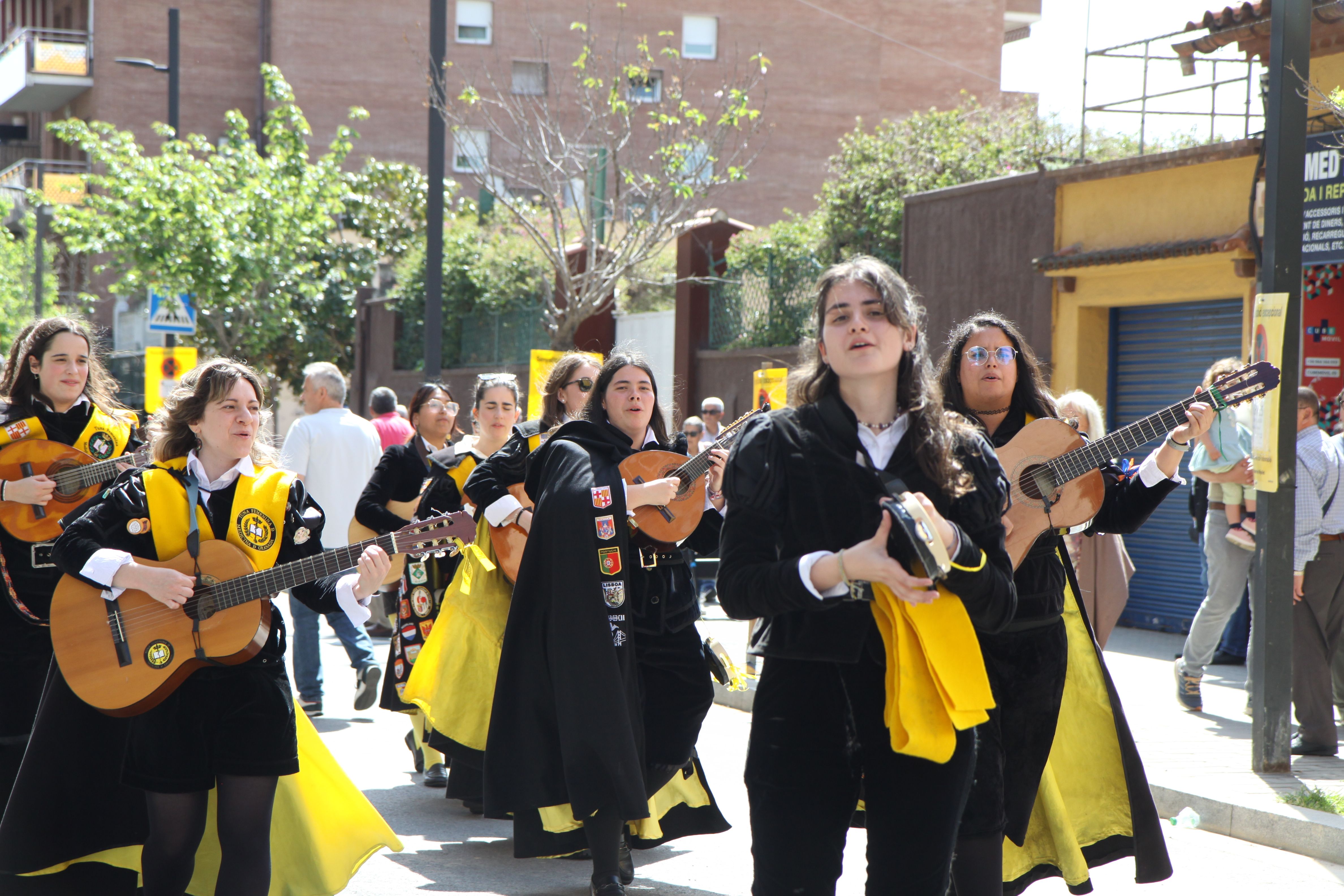 Les tunes han harmonitzat la jornada de comerç al carrer. Foto: Laia Jubany