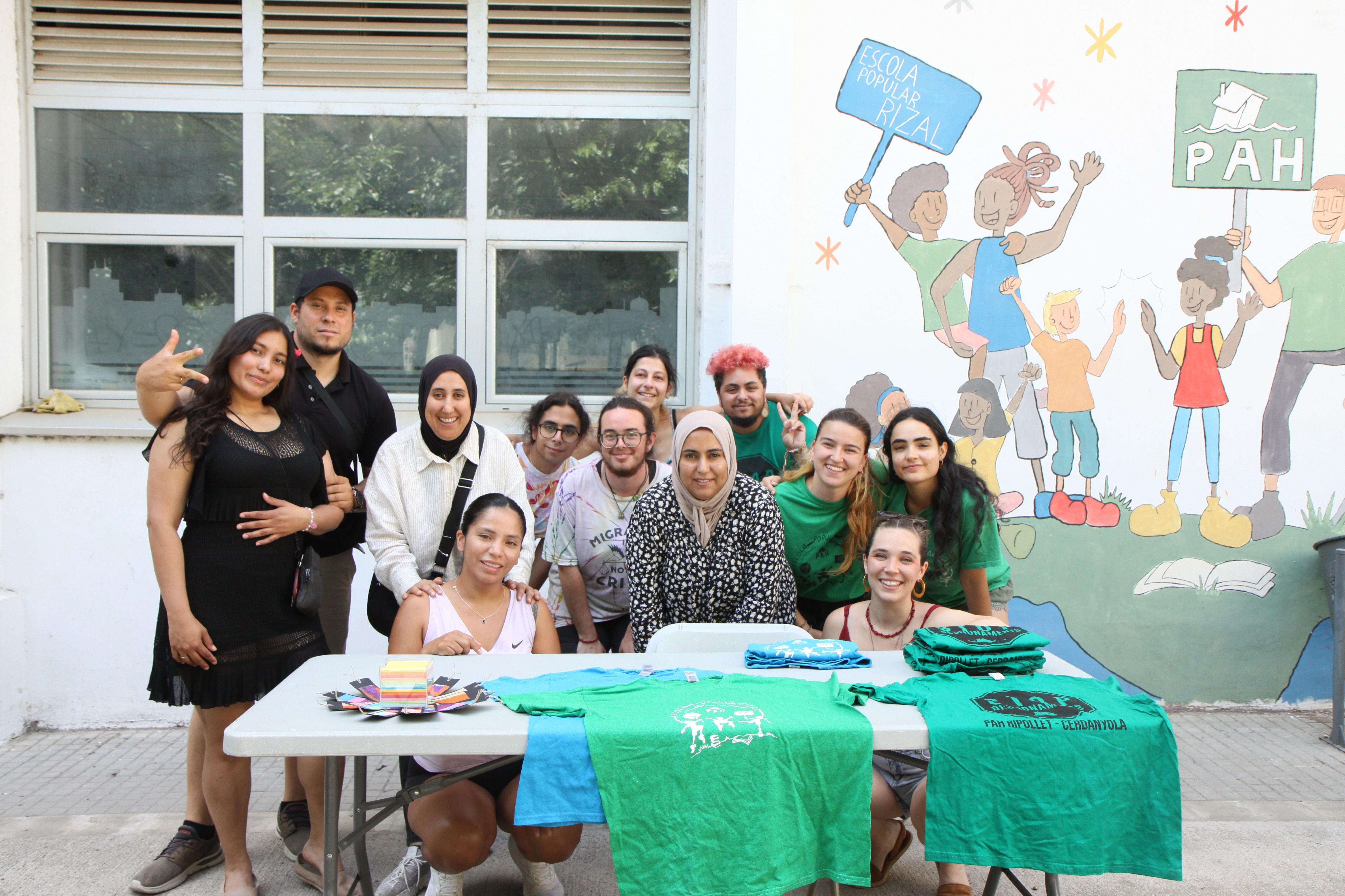 Foto de família dels membres de la PAH. Foto: Laia Jubany