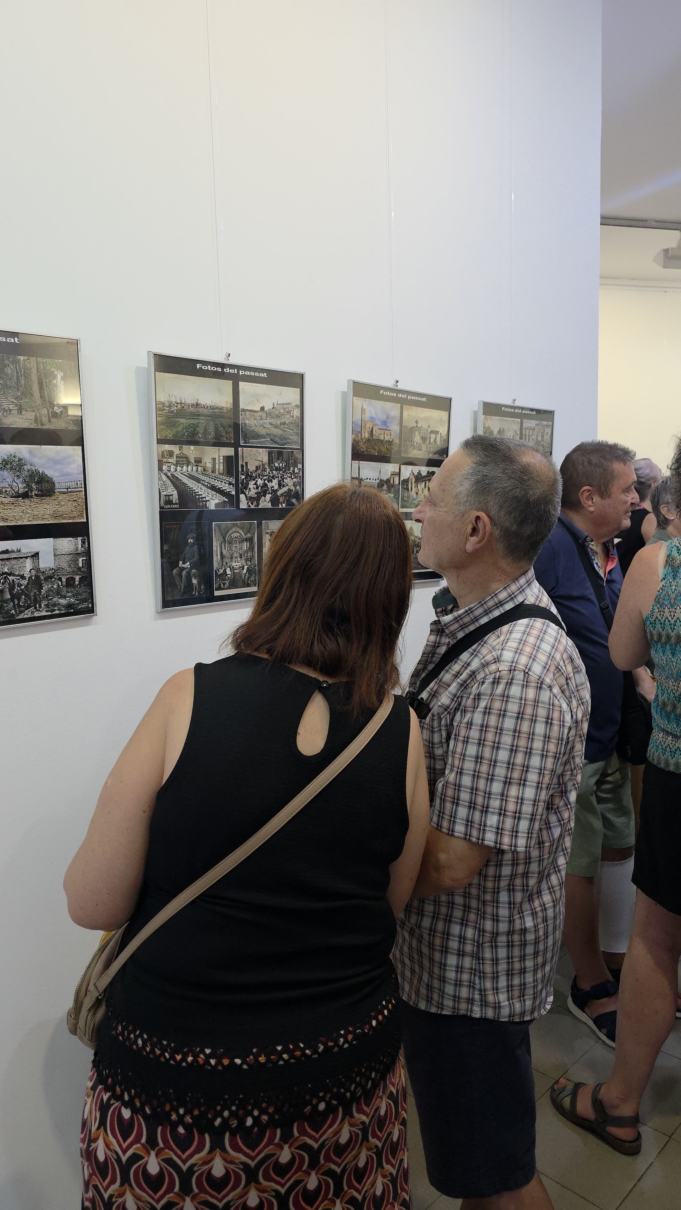 Inaugurada l'exposició "60  anys de mirades". FOTO: Marc Mata
