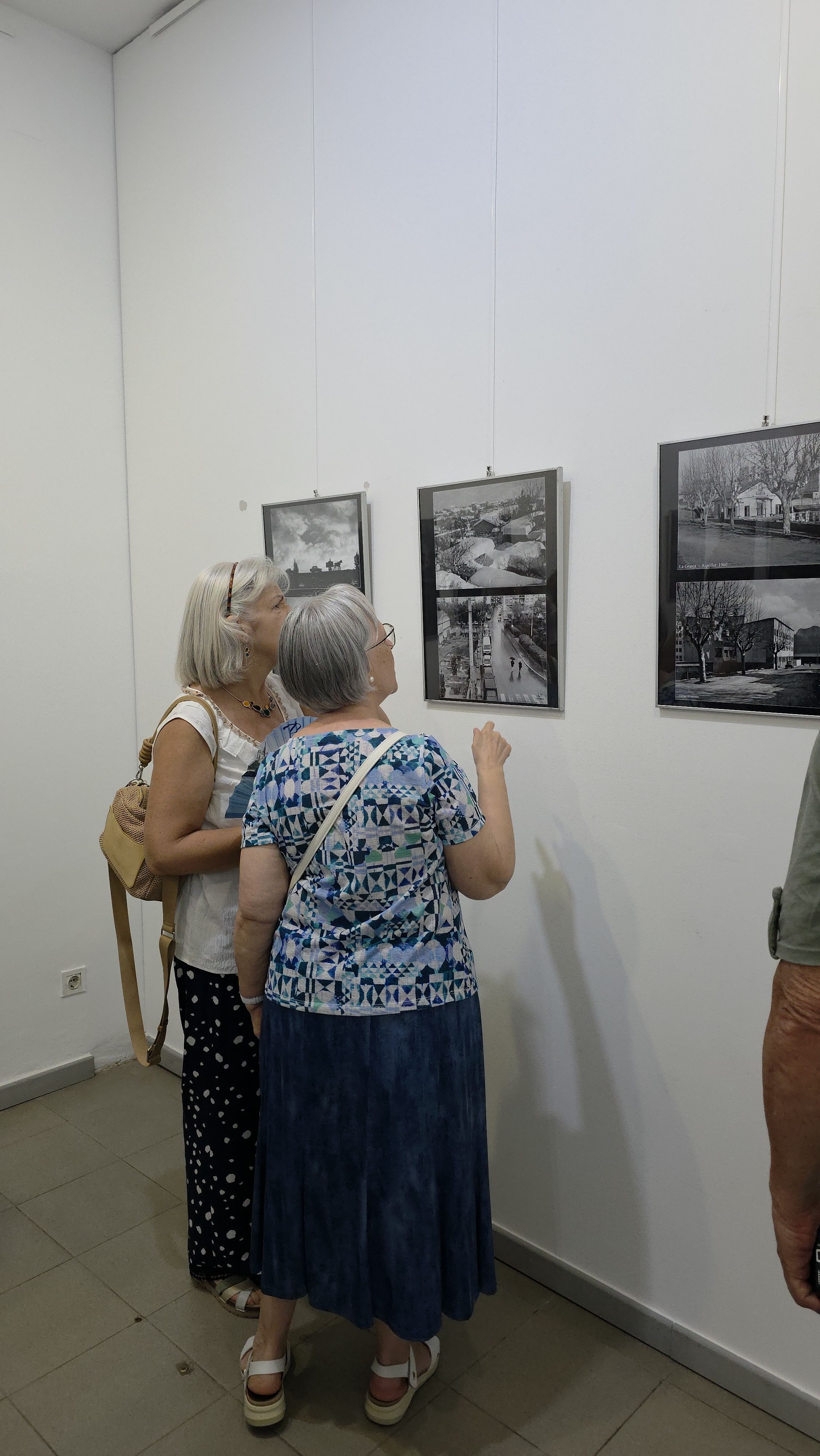 Inaugurada l'exposició "60  anys de mirades". FOTO: Marc Mata