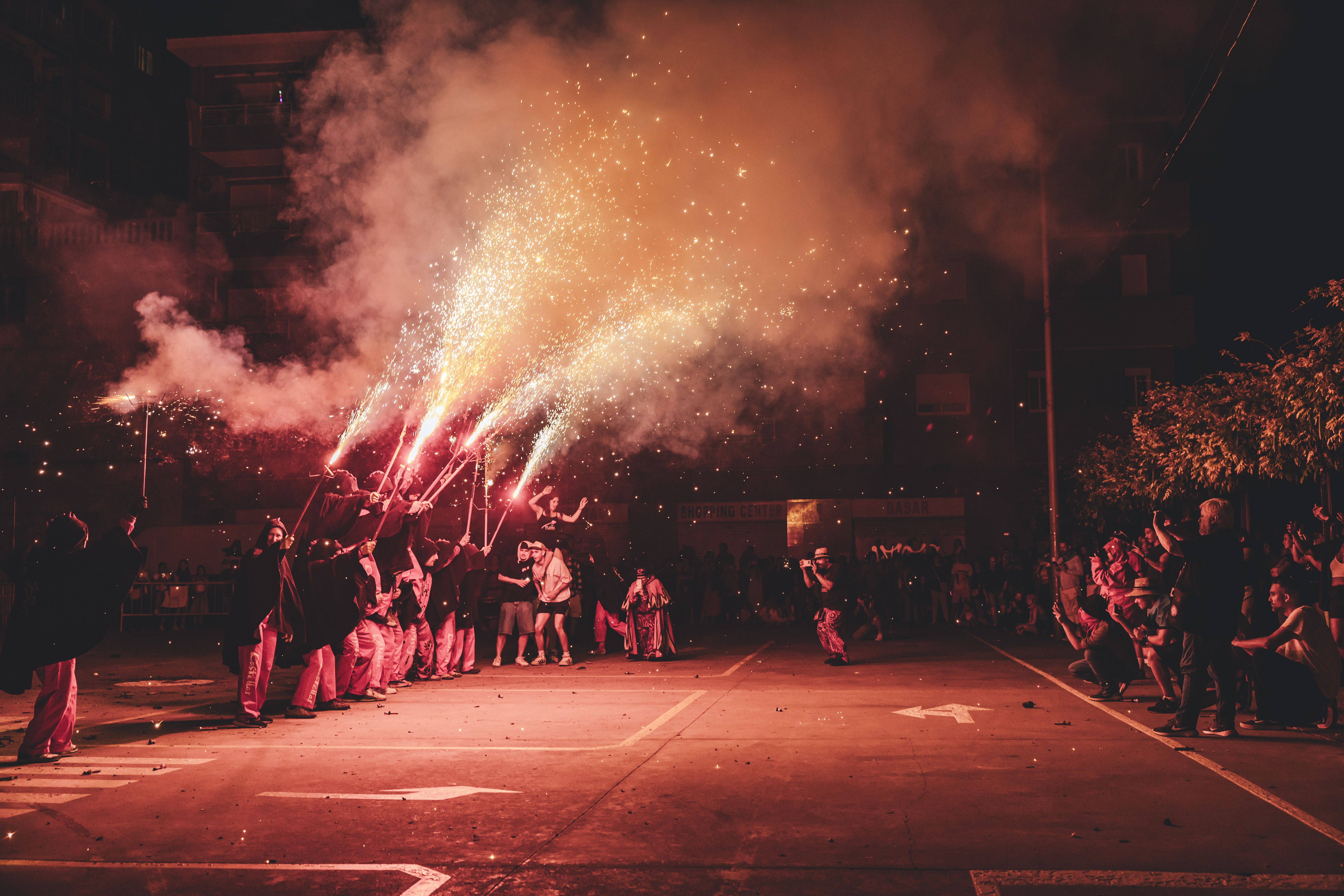 Correfoc i versots dels Diables de Ripollet. FOTO Arnau Padilla (1)