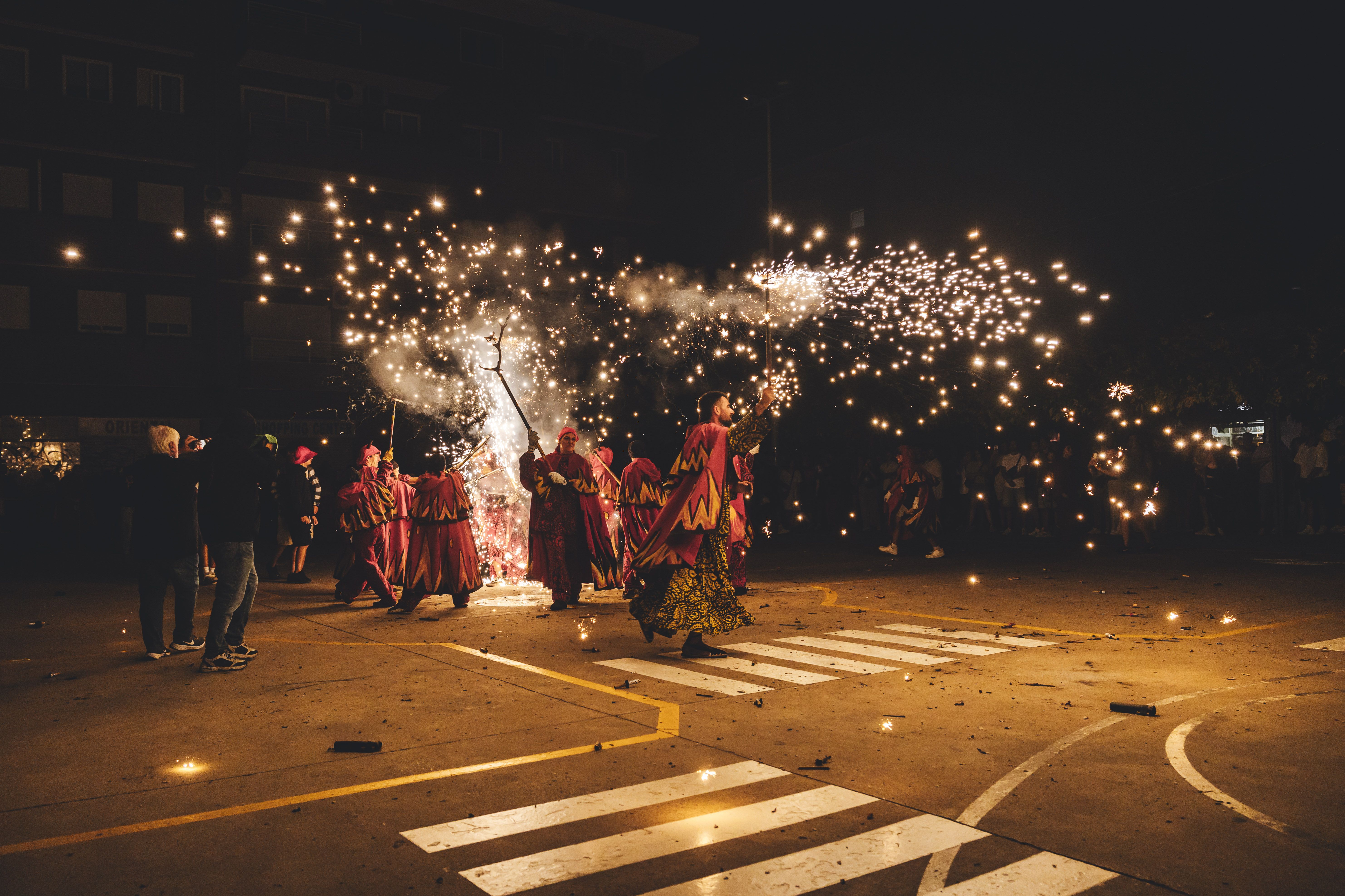 Correfoc i versots dels Diables de Ripollet. FOTO Arnau Padilla (2)