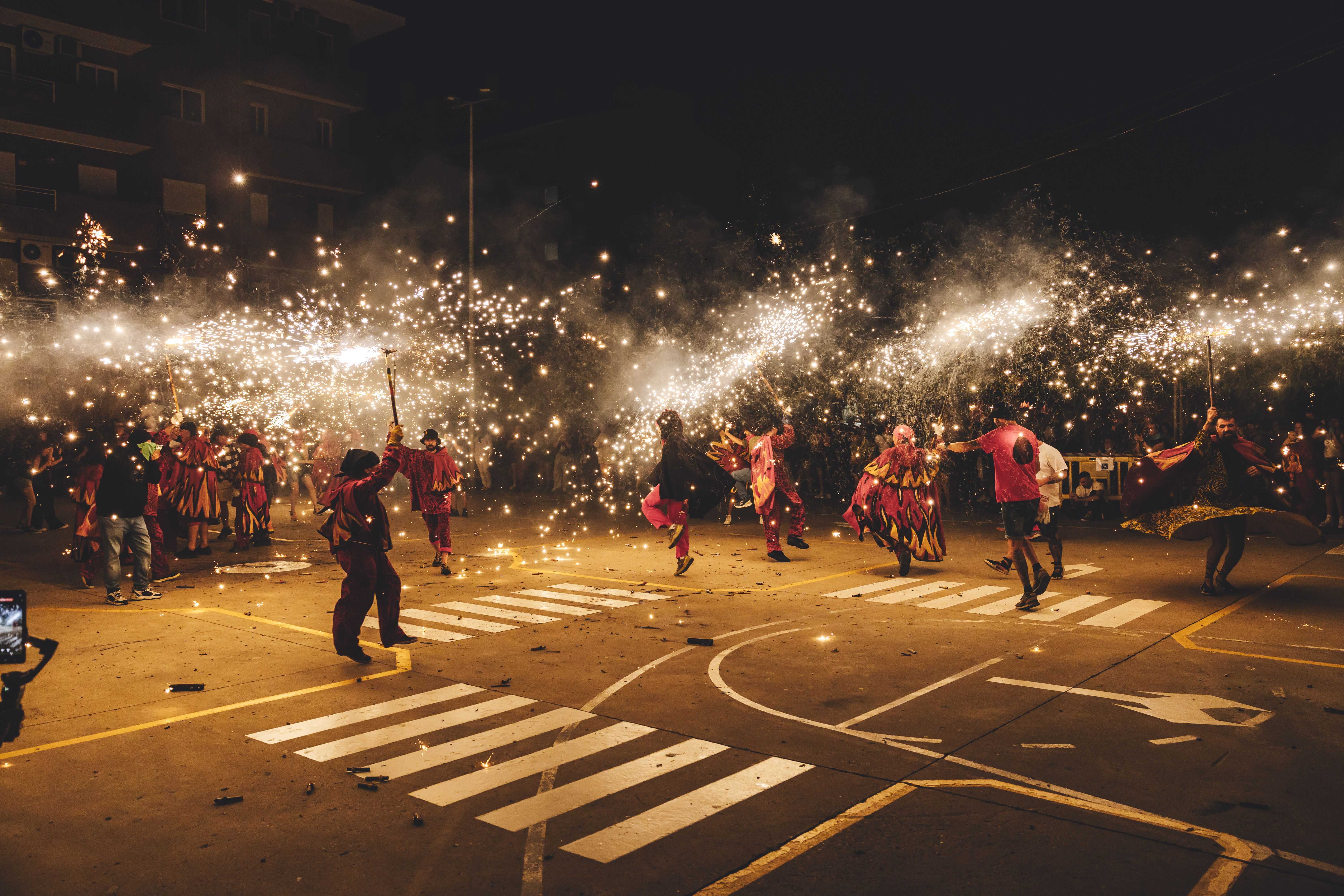 Correfoc i versots dels Diables de Ripollet. FOTO Arnau Padilla (3)