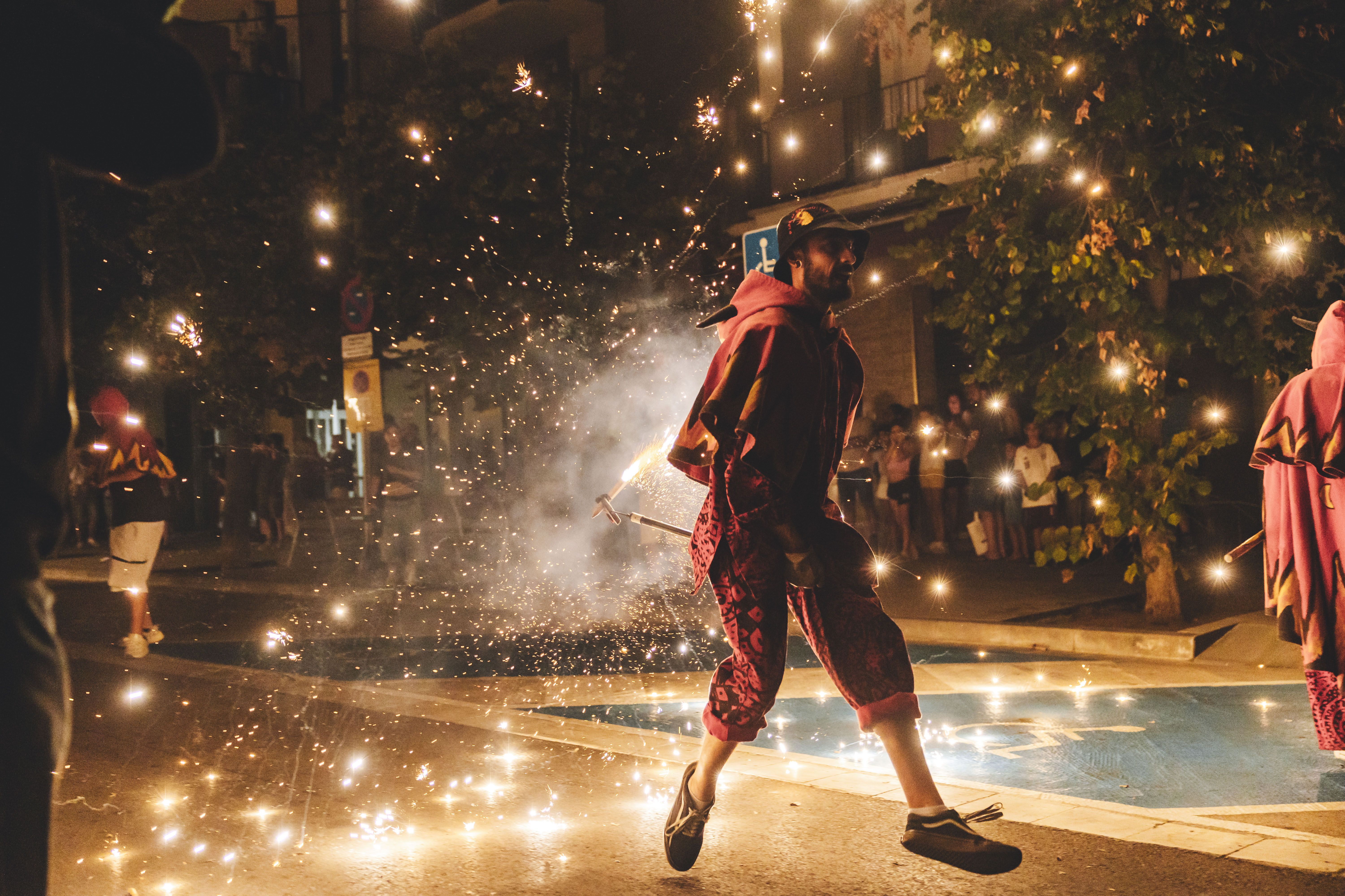 Correfoc i versots dels Diables de Ripollet. FOTO Arnau Padilla (14)