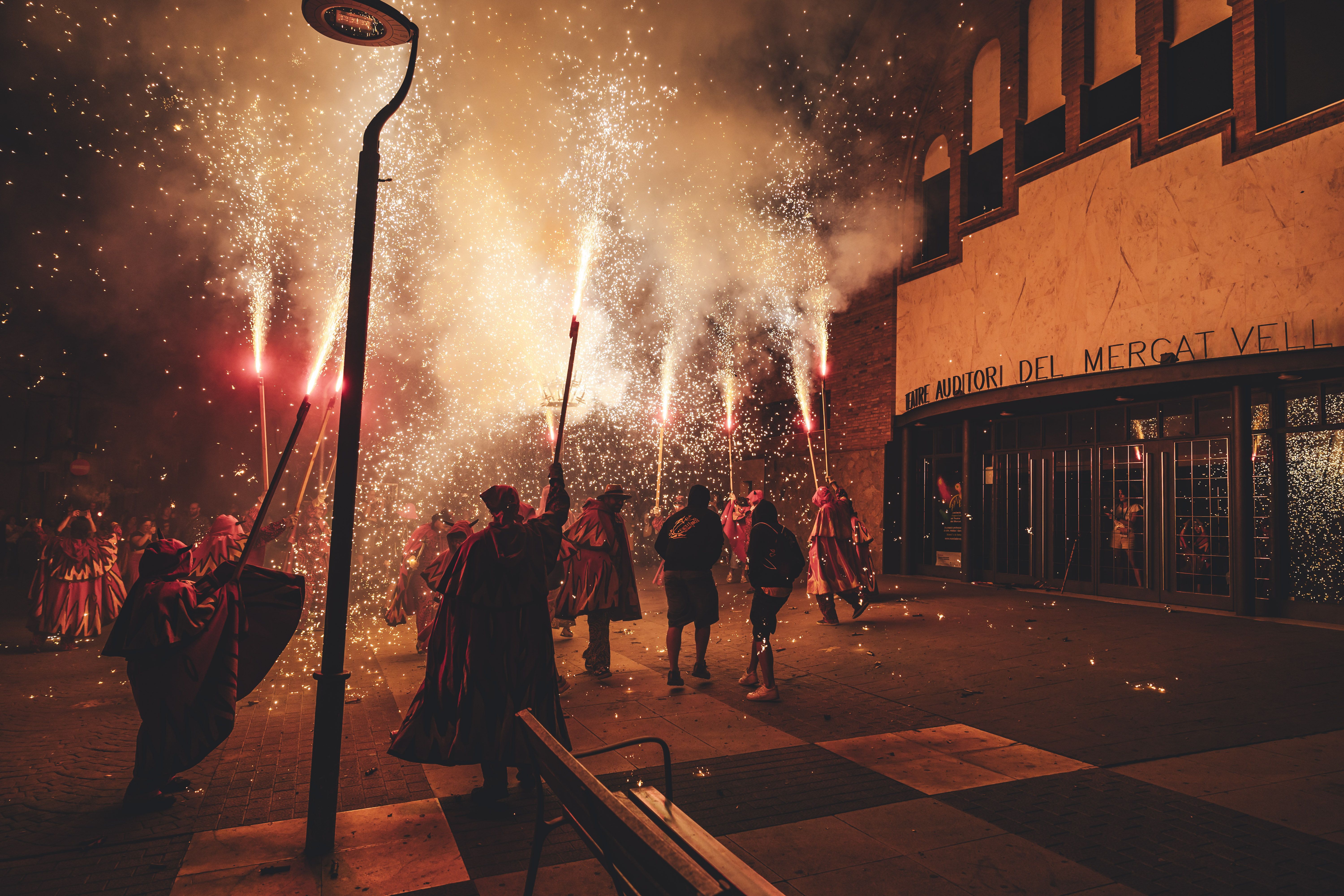 Correfoc i versots dels Diables de Ripollet. FOTO Arnau Padilla (19)