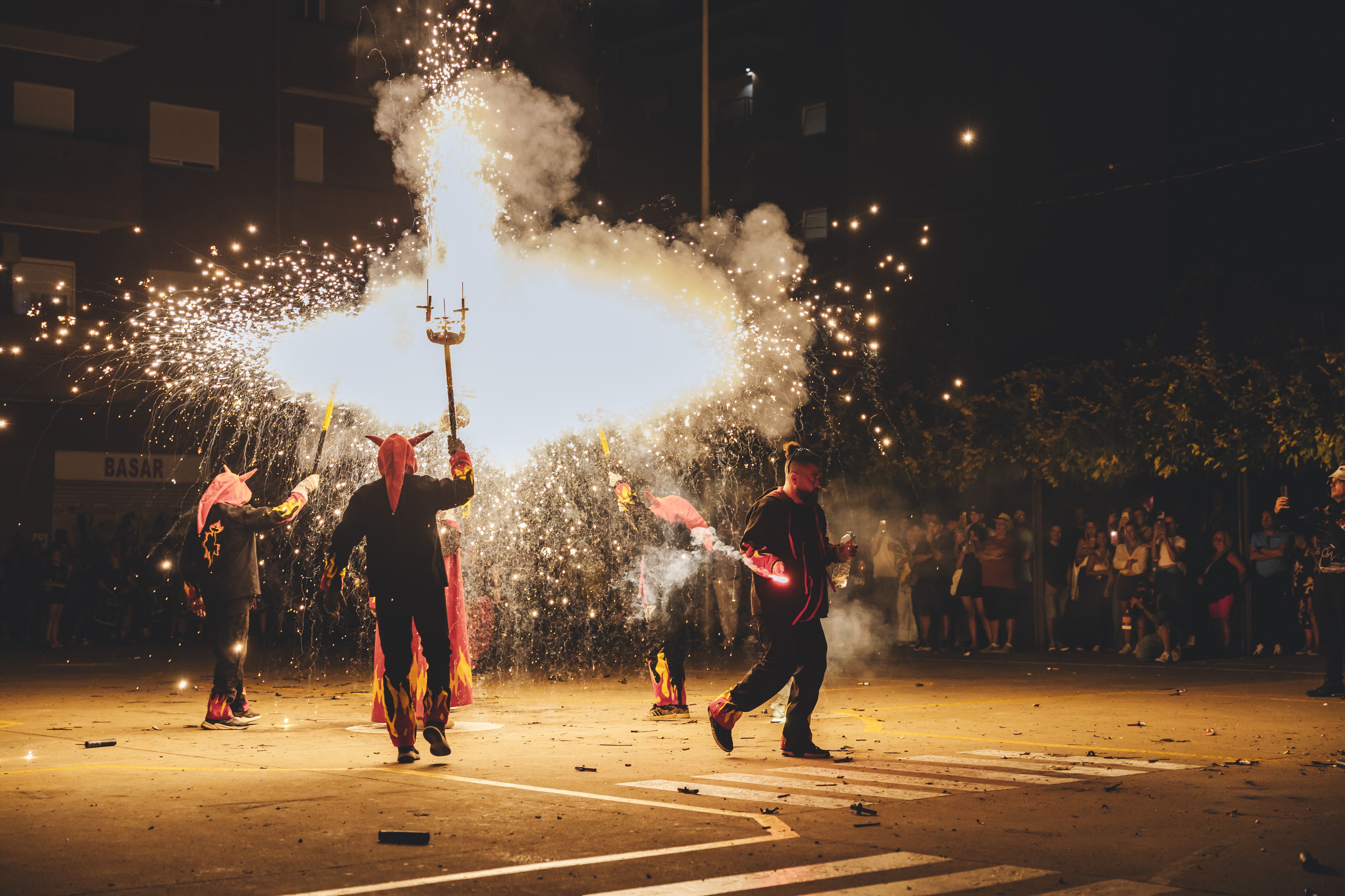 Correfoc i versots dels Diables de Ripollet. FOTO Arnau Padilla (35)