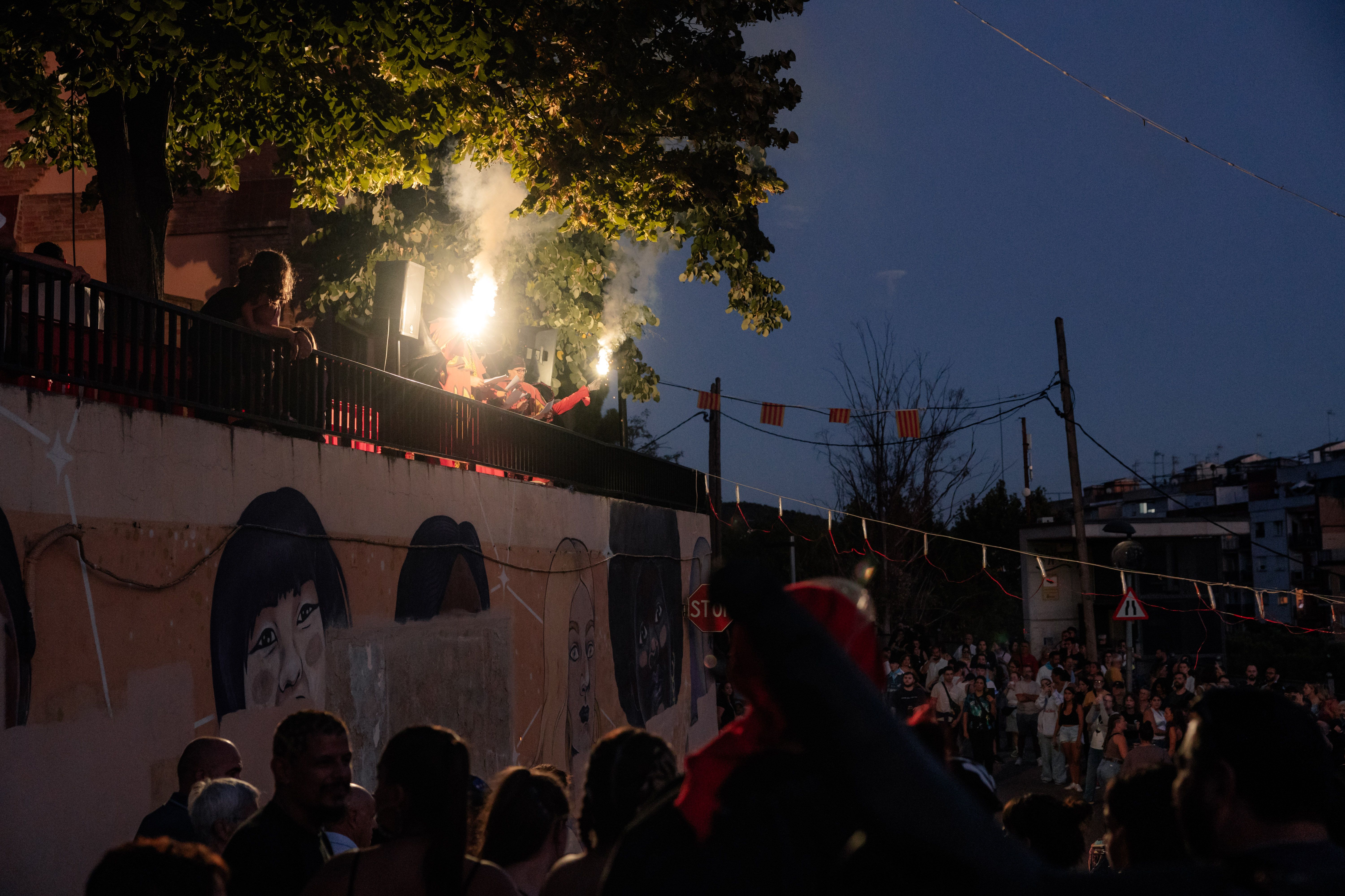 Correfoc i versots dels Diables de Ripollet. FOTO Arnau Padilla (65)