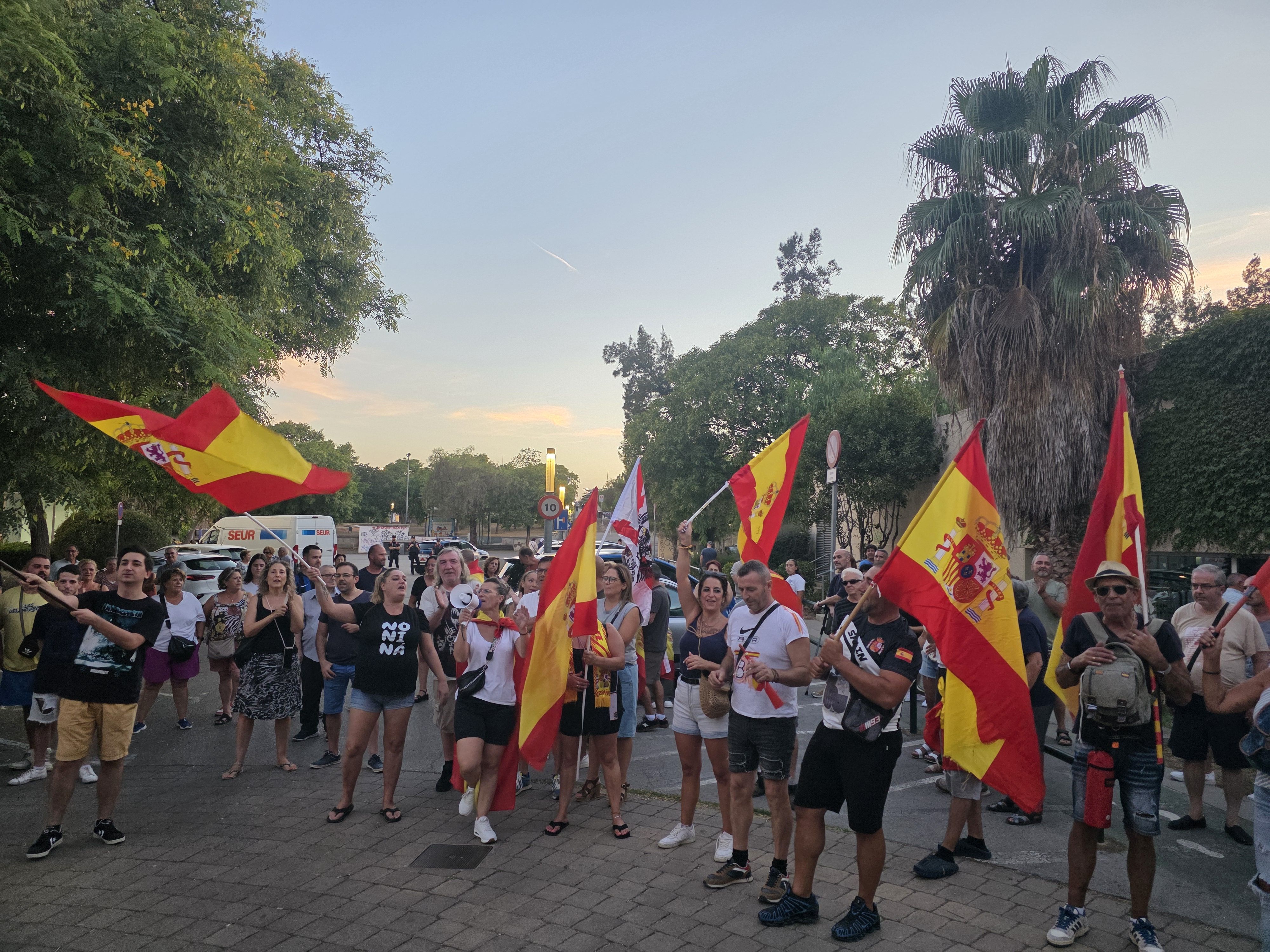 Concentració a Ripollet en suport a Ceuta. FOTO: TOT Ripollet