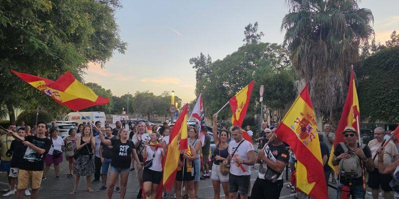 Concentració a Ripollet en suport a Ceuta. FOTO: TOT Ripollet