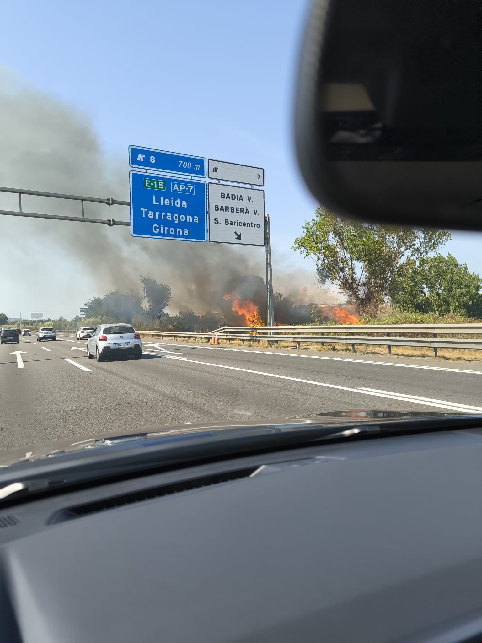 Incendi vist des de la C-58. FOTO: Cedida