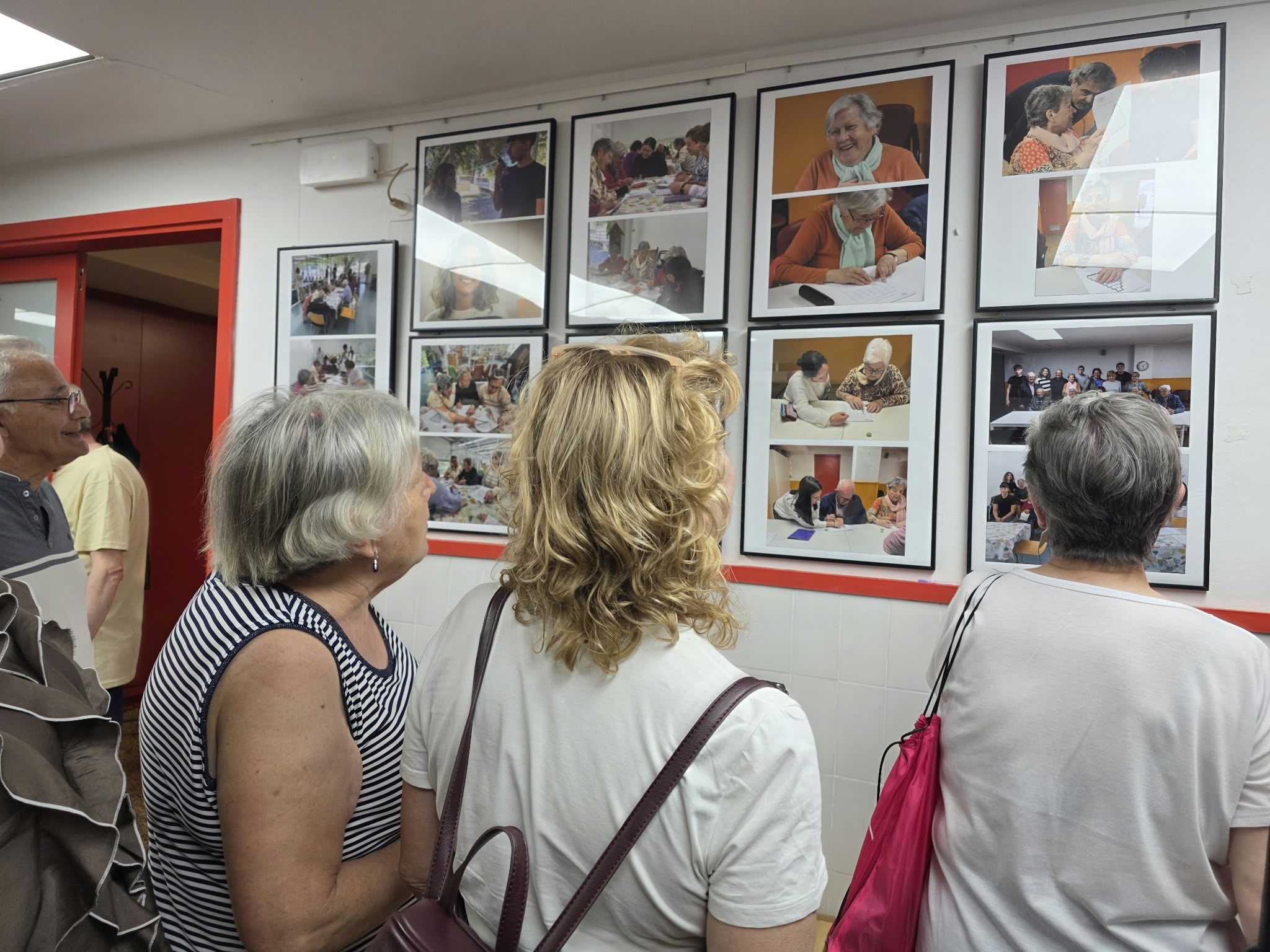 Un moment de l'exposició al Centre Civic de Pont Vell. FOTO Marc Mata