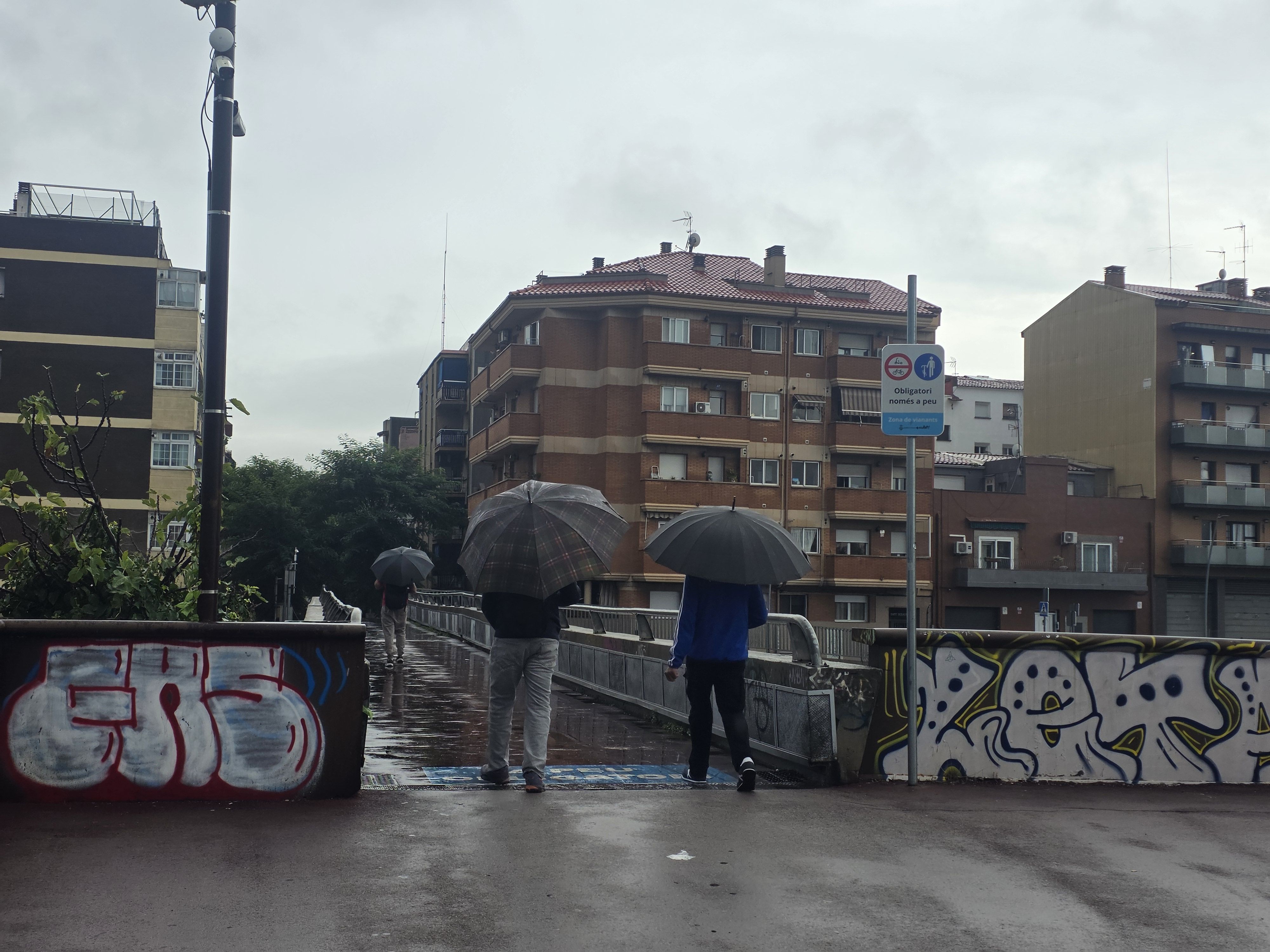 Un dia més de pluja a Ripollet. FOTO: Marc Mata