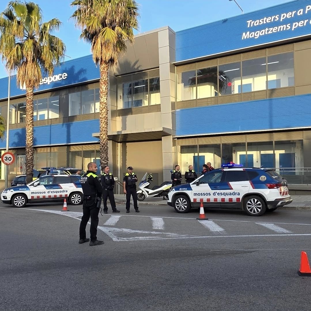Un operatiu policial a Ripollet. FOTO: Ajuntament